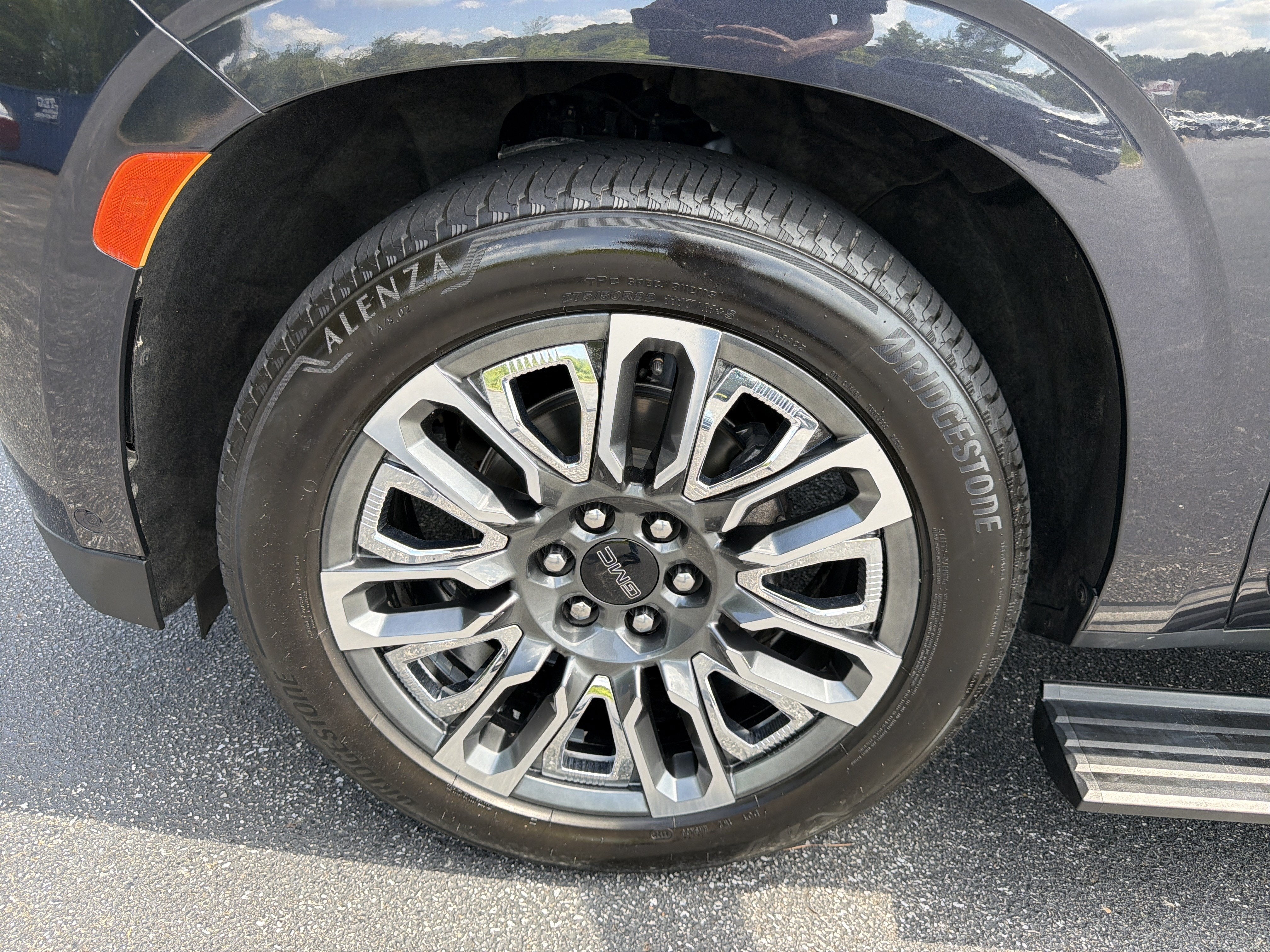 2023 GMC Yukon Denali Ultimate
