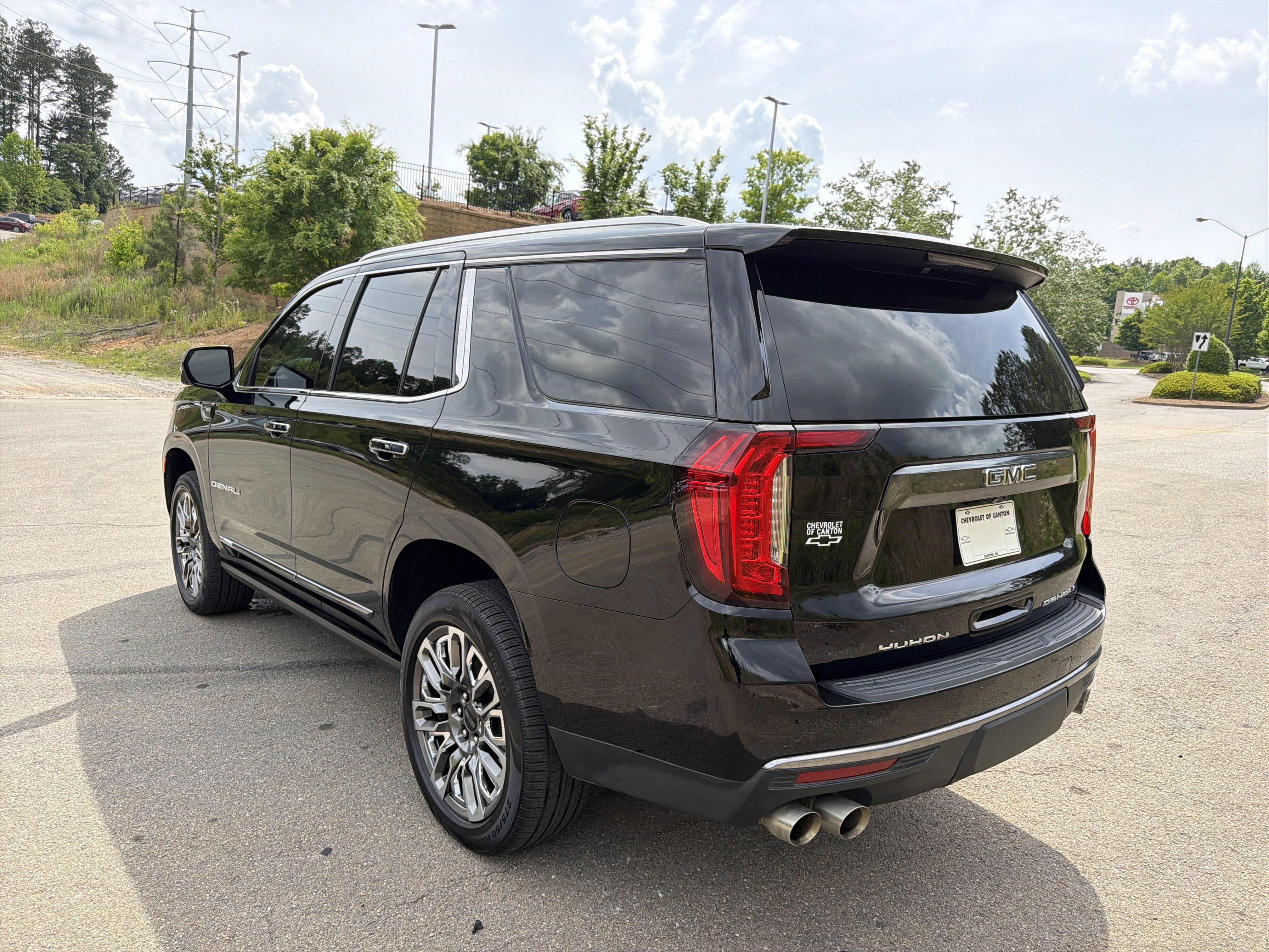2023 GMC Yukon Denali Ultimate