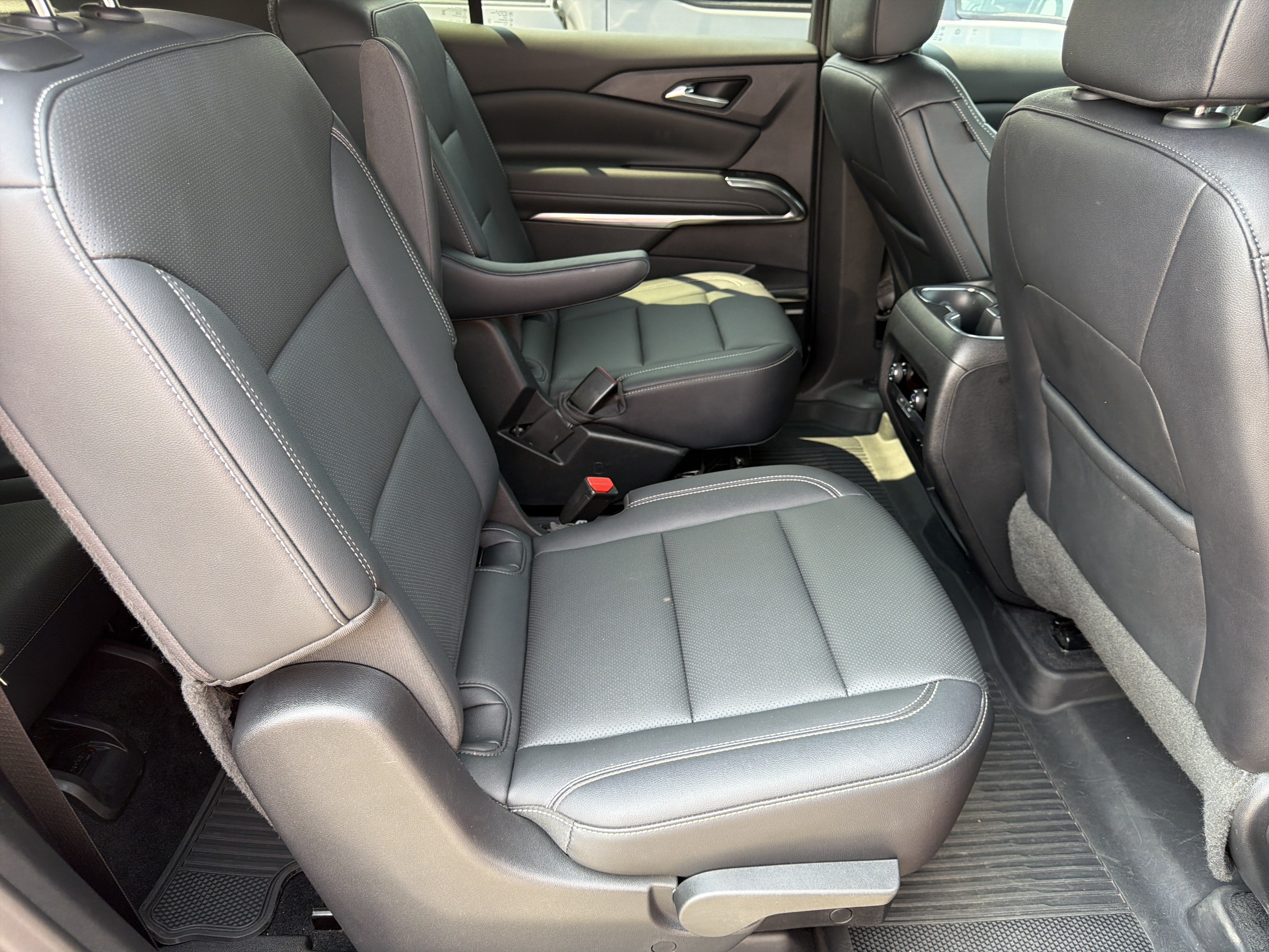 2024 Chevrolet Traverse FWD LT