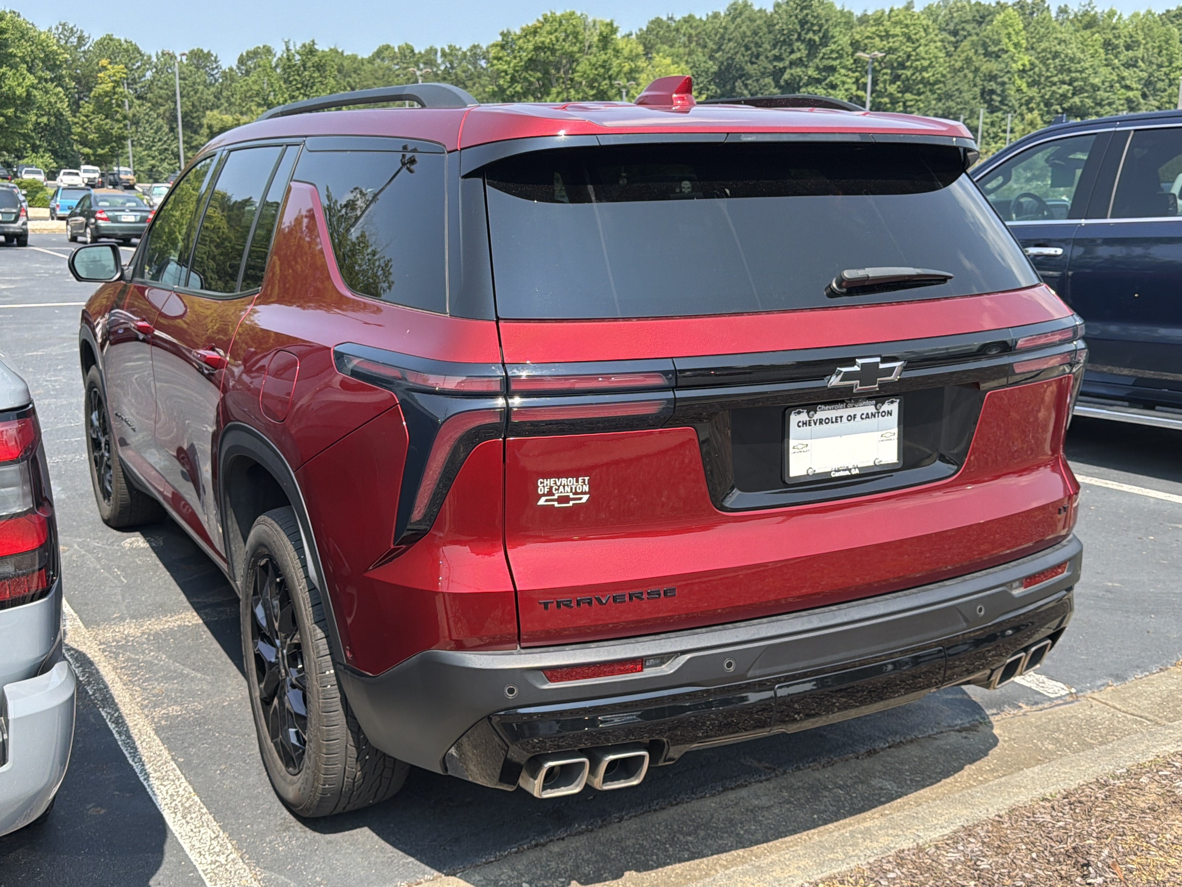2024 Chevrolet Traverse FWD LT