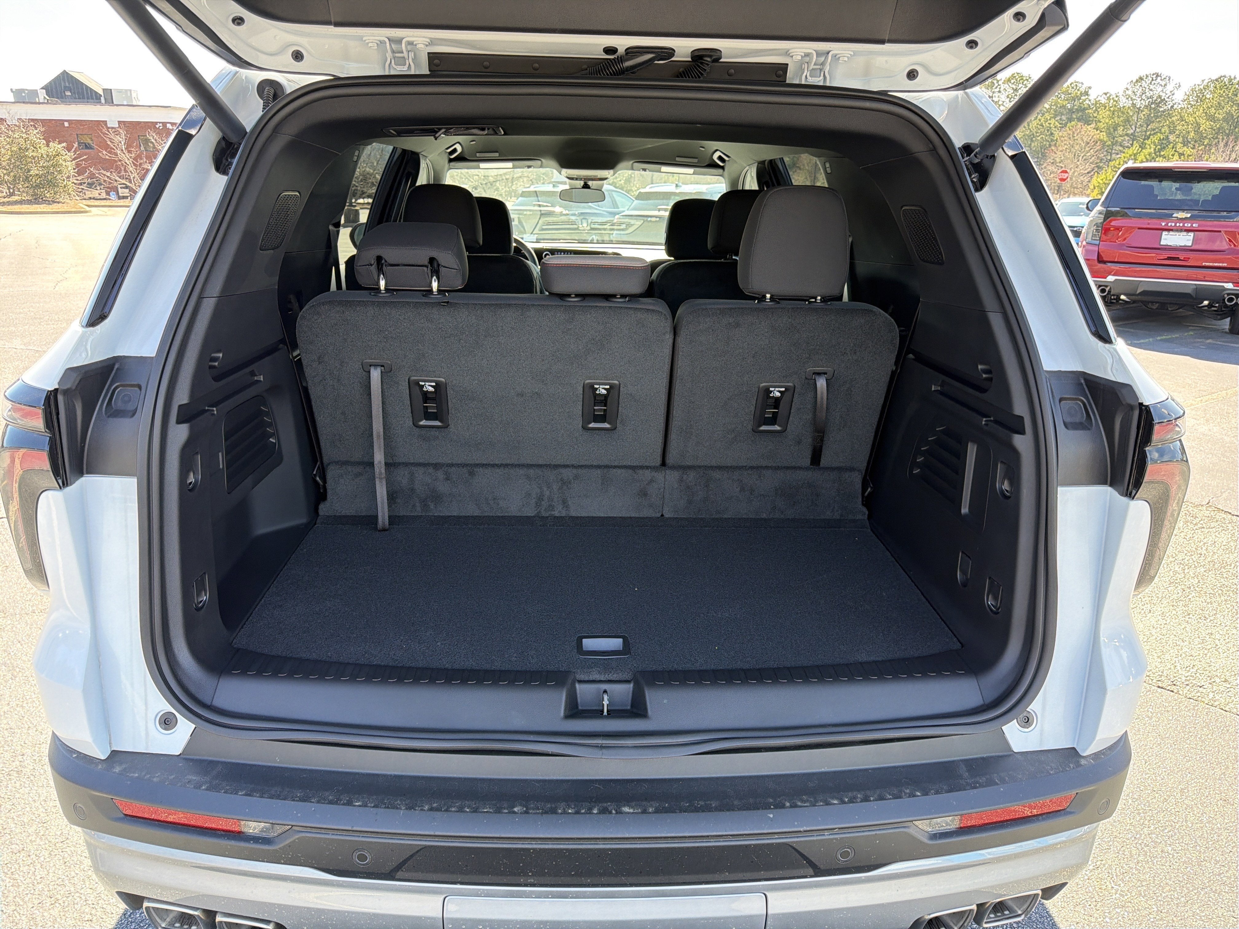 2026 Chevrolet Traverse FWD LT