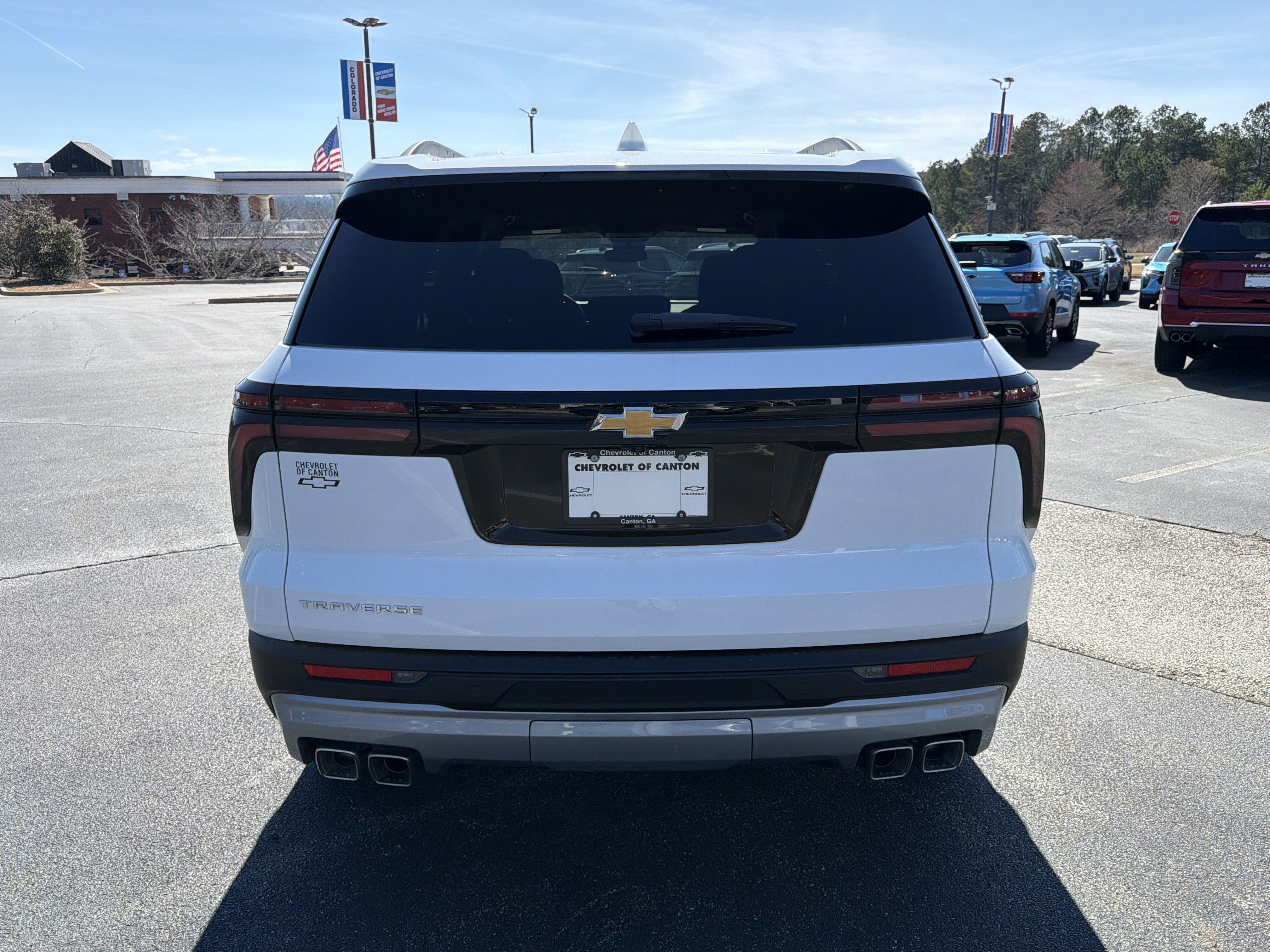 2026 Chevrolet Traverse FWD LT