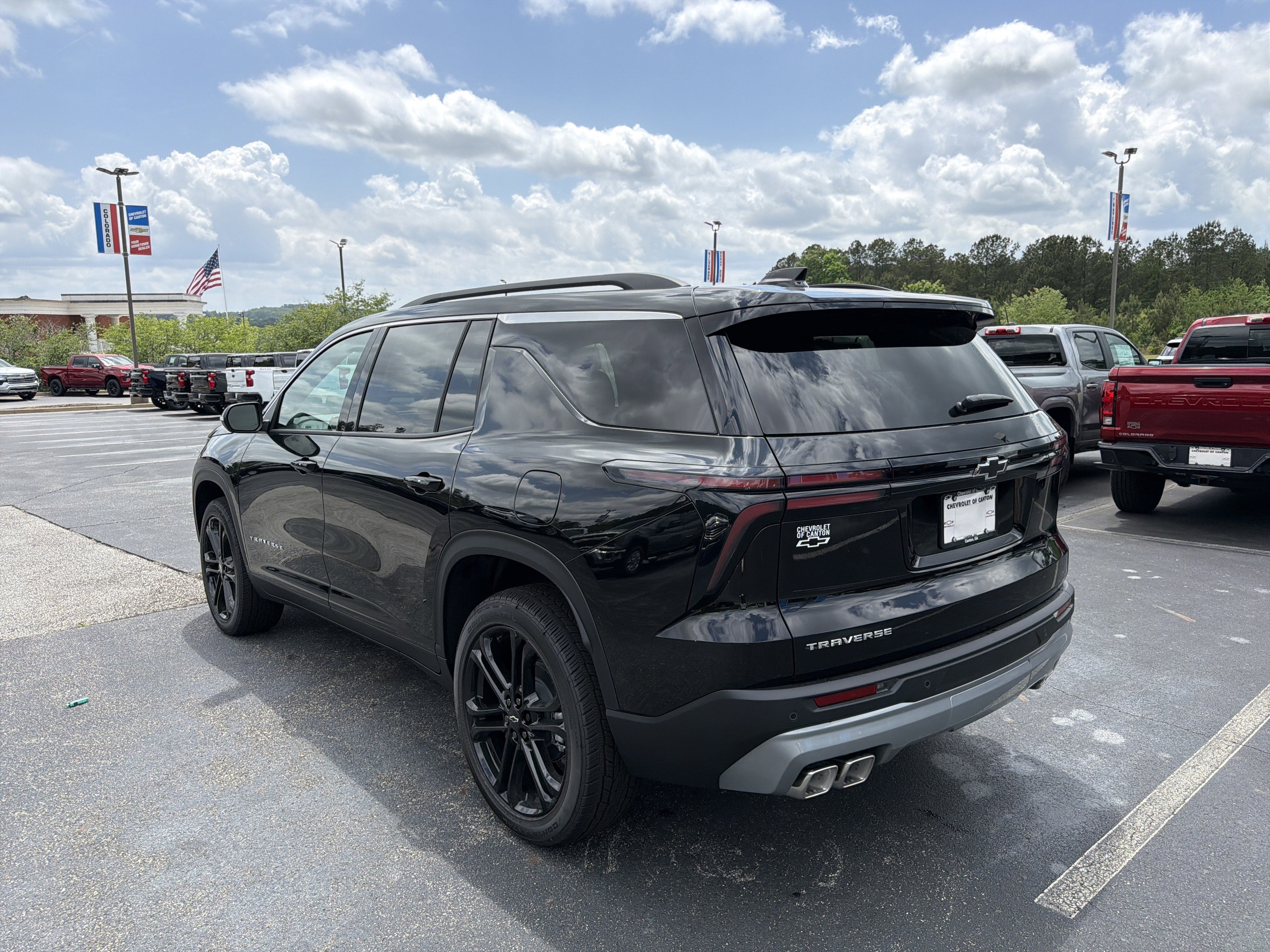 2026 Chevrolet Traverse FWD LT