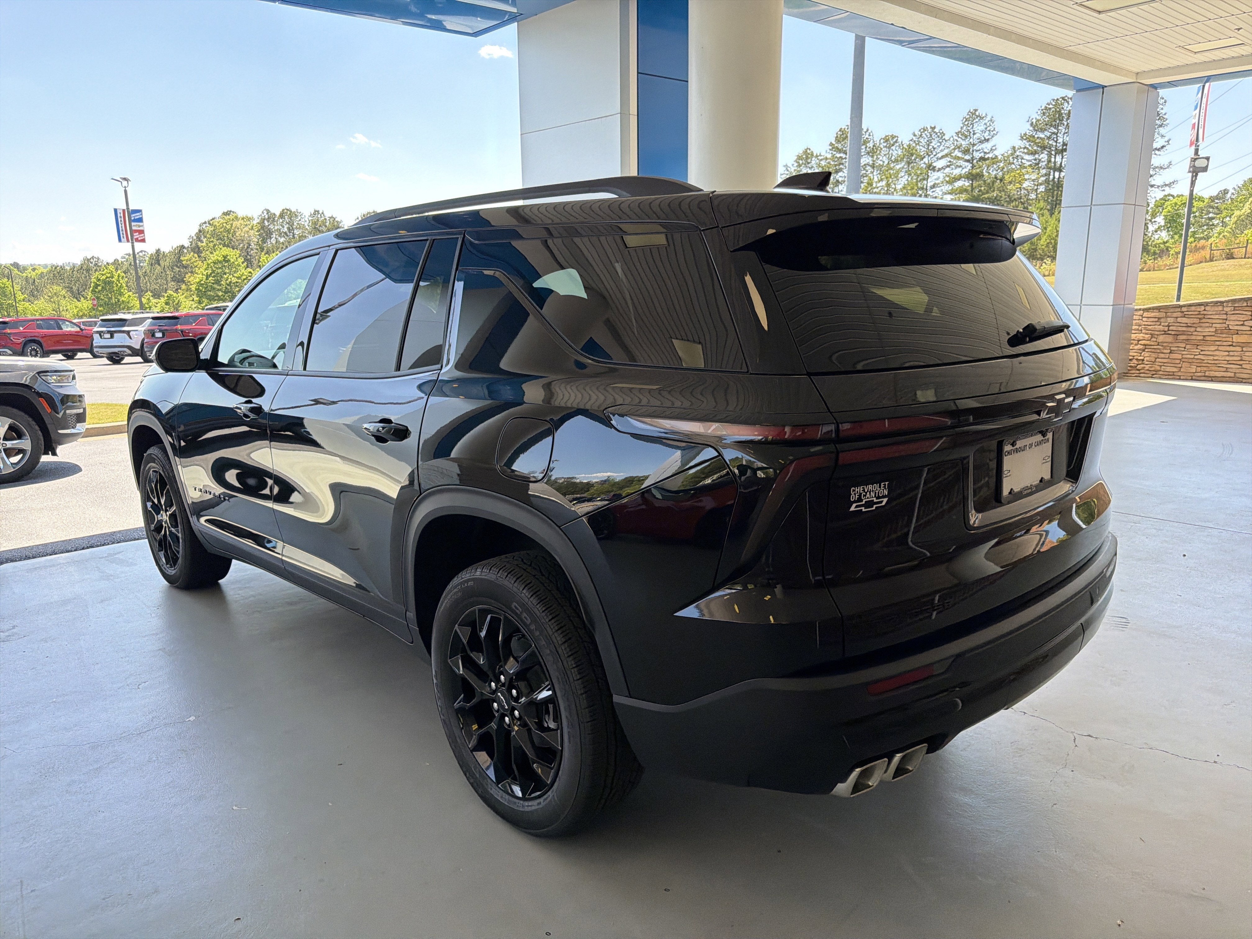 2026 Chevrolet Traverse FWD LT