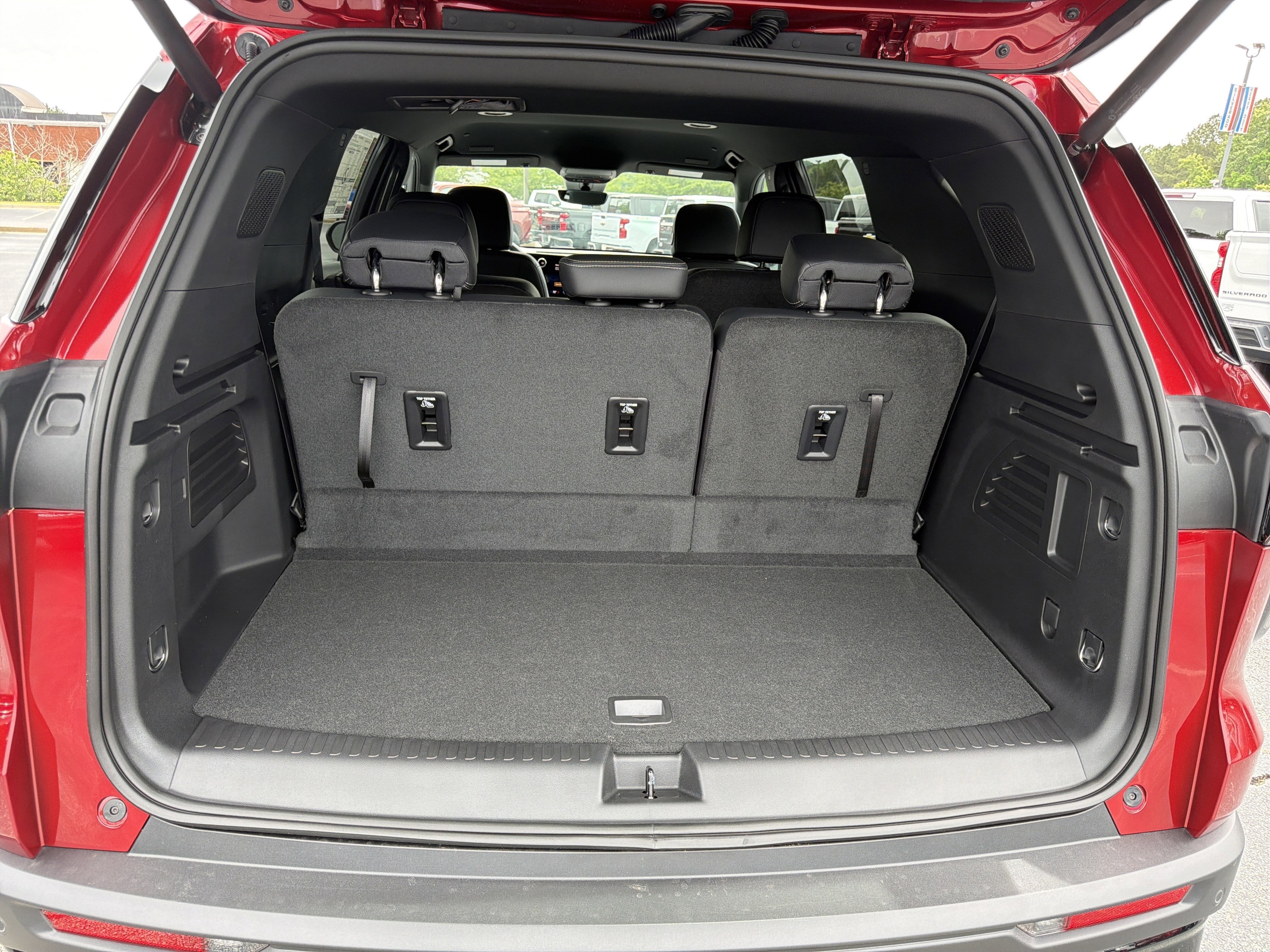 2026 Chevrolet Traverse FWD LT