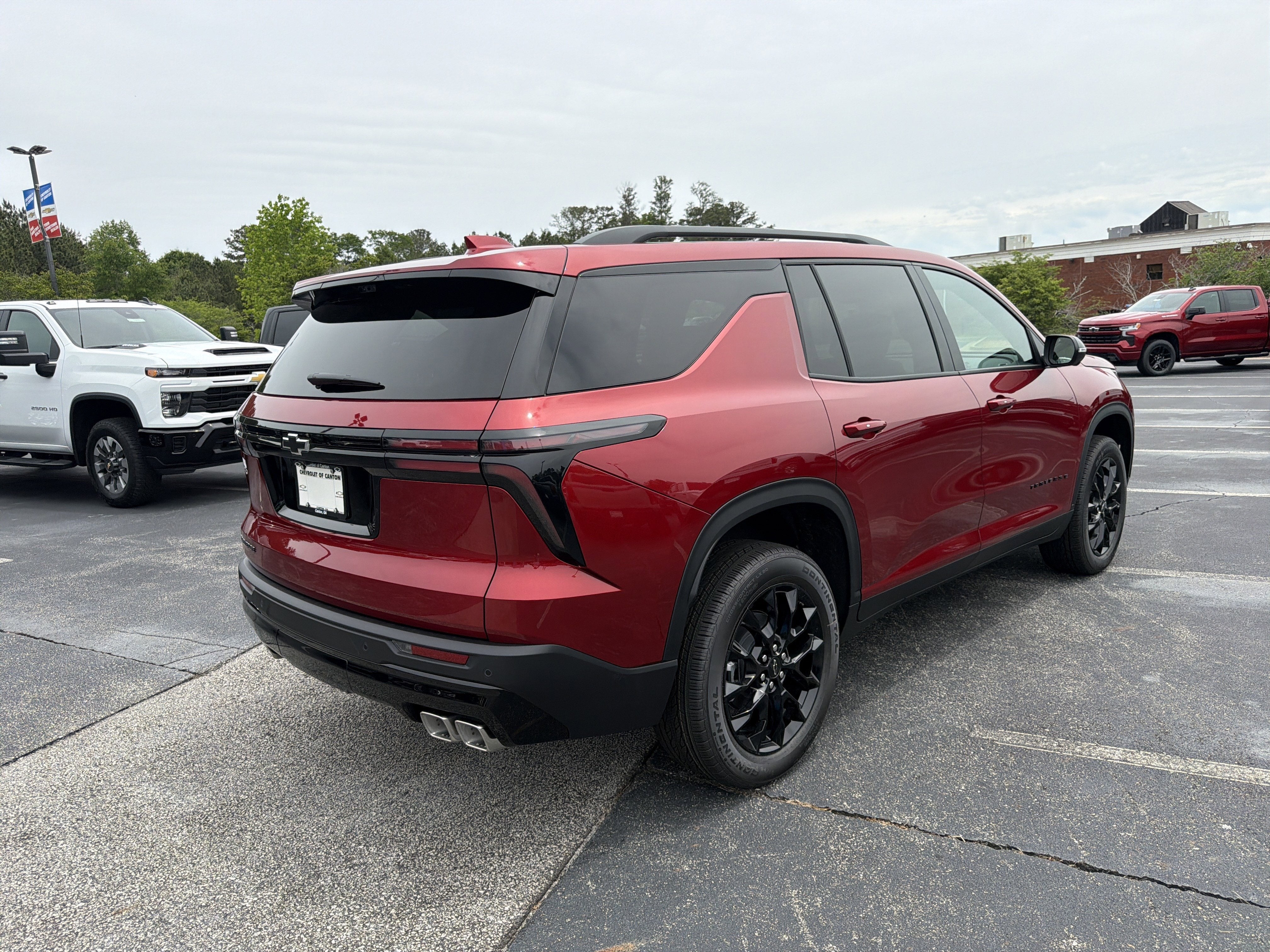 2026 Chevrolet Traverse FWD LT