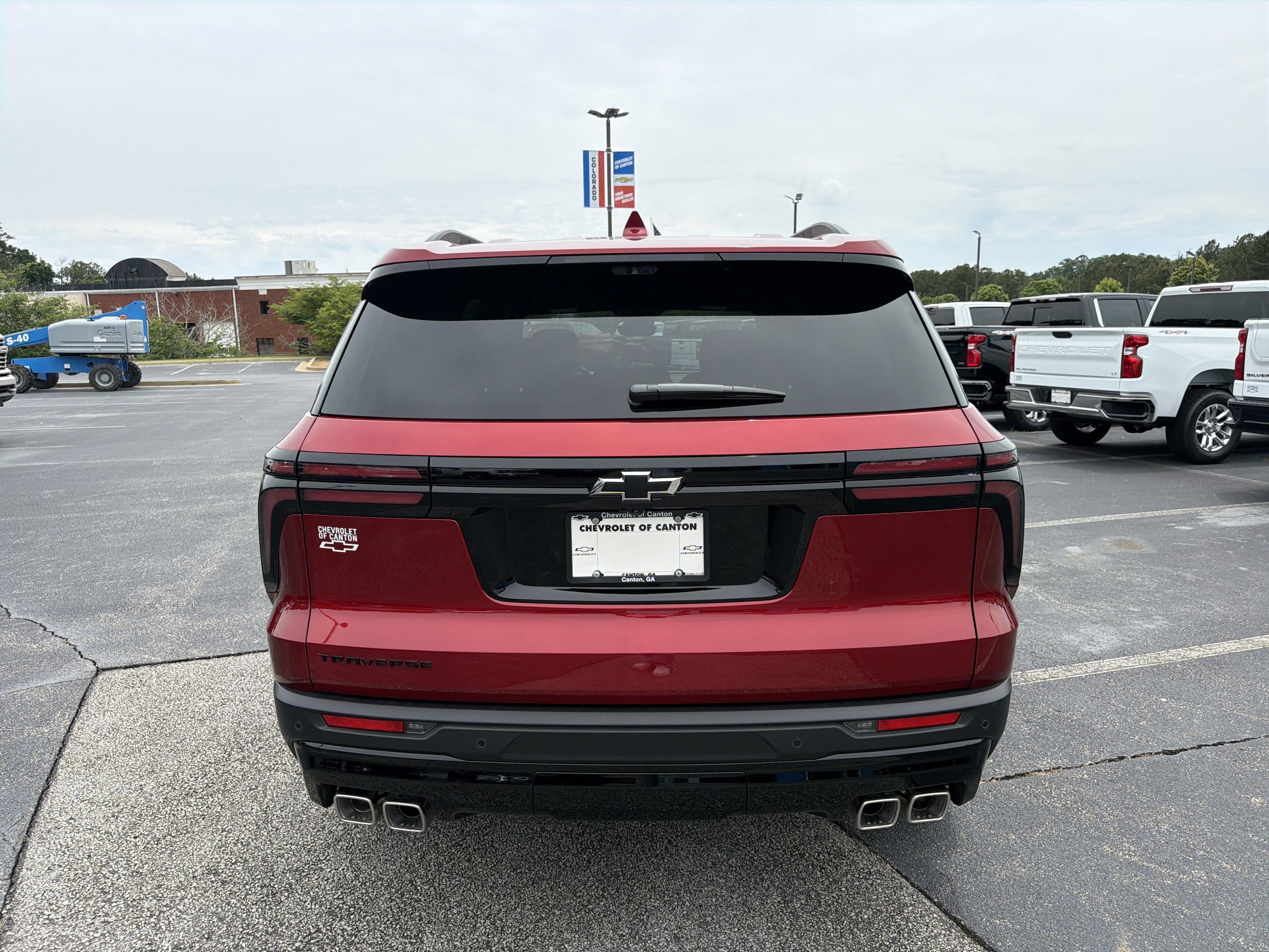 2026 Chevrolet Traverse FWD LT