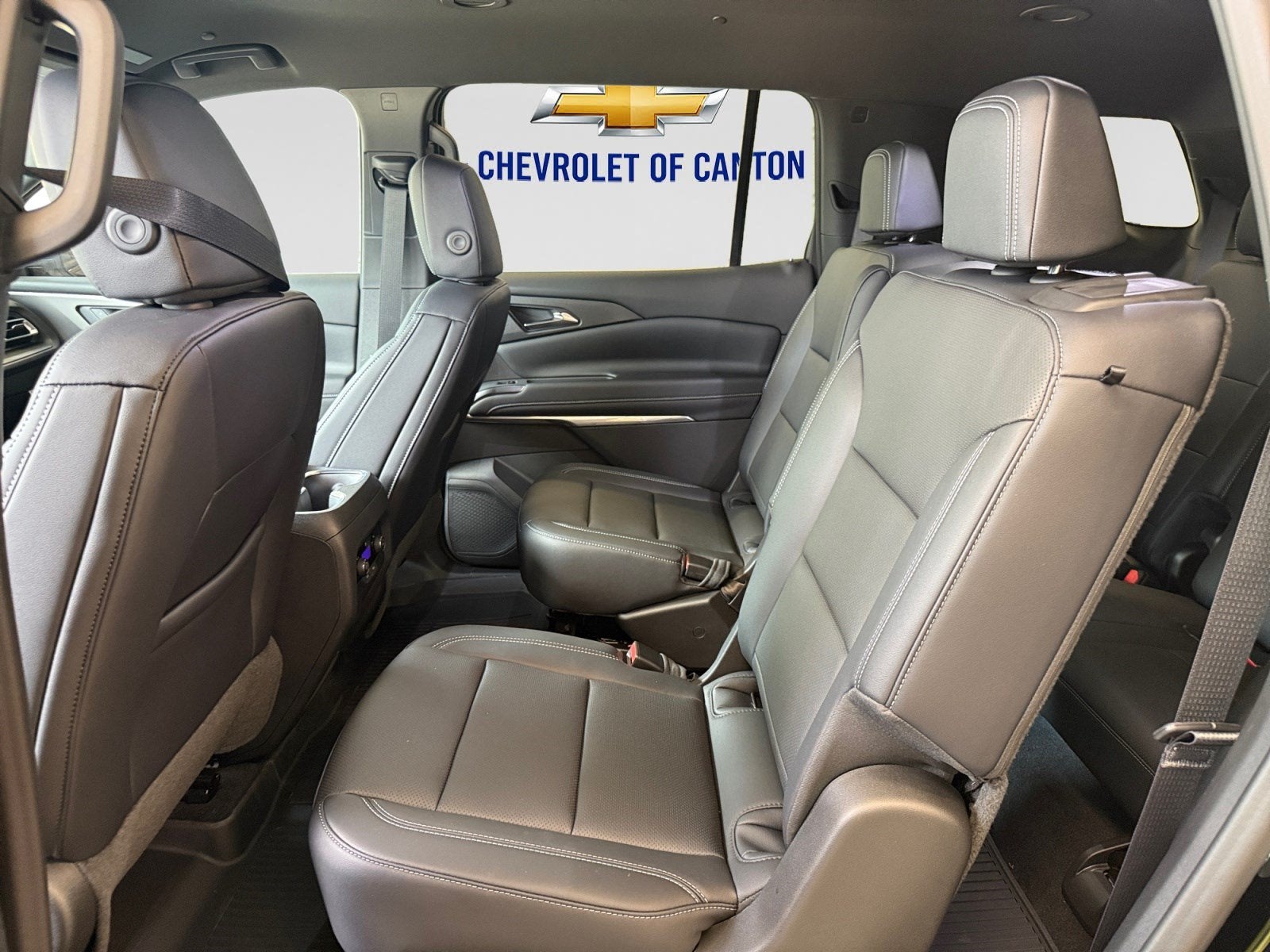 2027 Chevrolet Traverse FWD LT