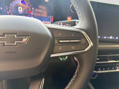 2027 Chevrolet Traverse FWD LT