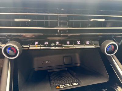 2027 Chevrolet Traverse FWD LT