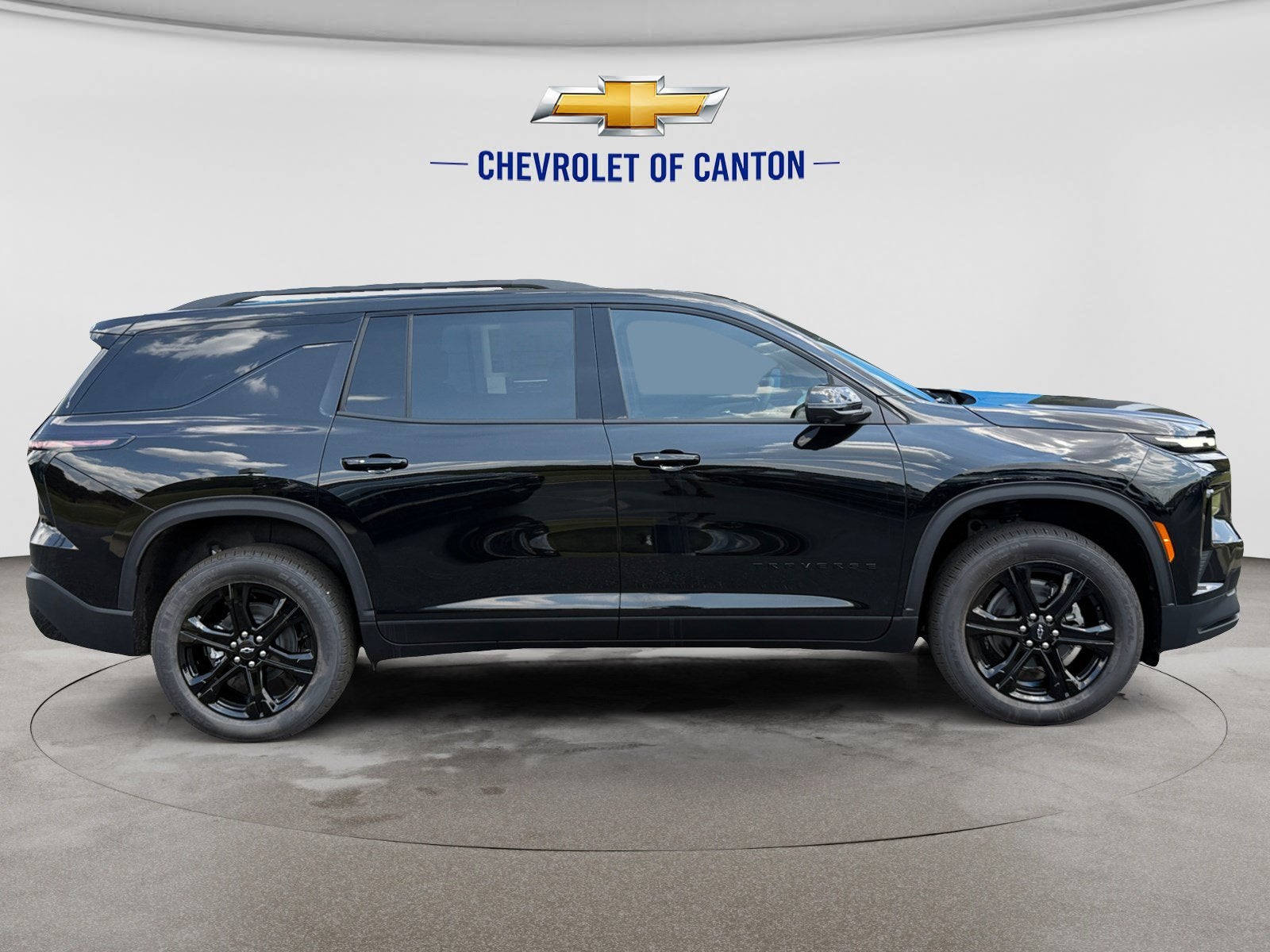 2027 Chevrolet Traverse FWD LT