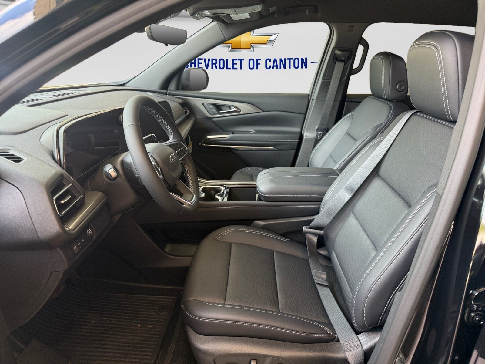 2027 Chevrolet Traverse FWD LT
