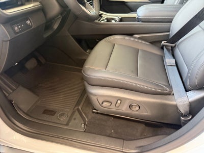 2027 Chevrolet Traverse FWD LT