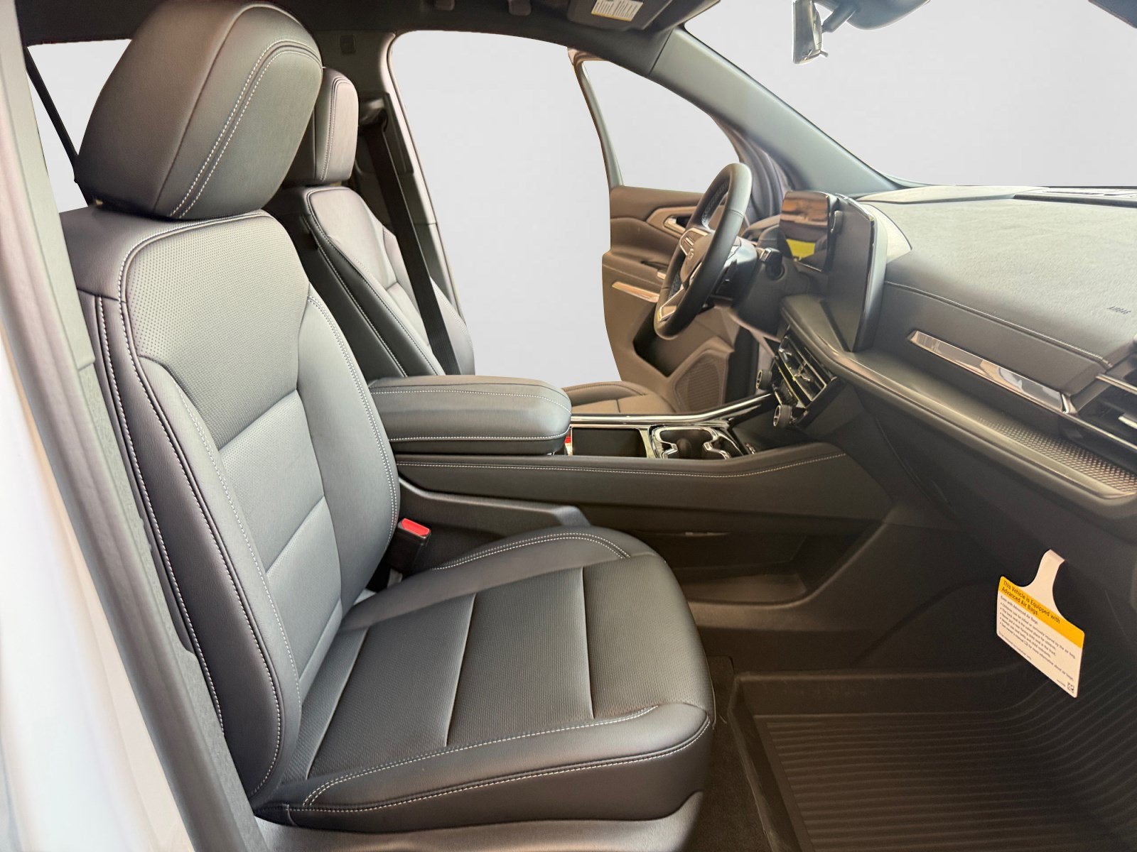 2027 Chevrolet Traverse FWD LT