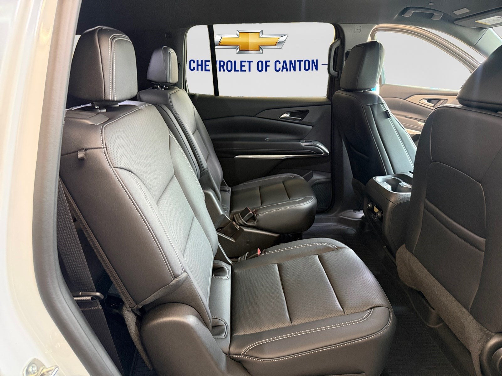 2027 Chevrolet Traverse FWD LT