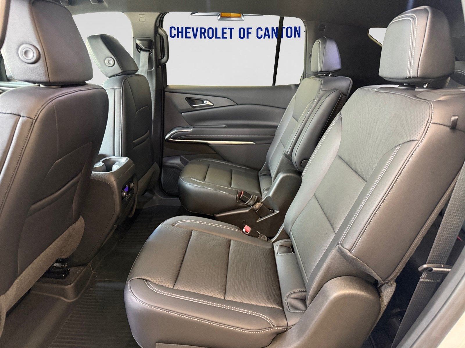 2027 Chevrolet Traverse FWD LT