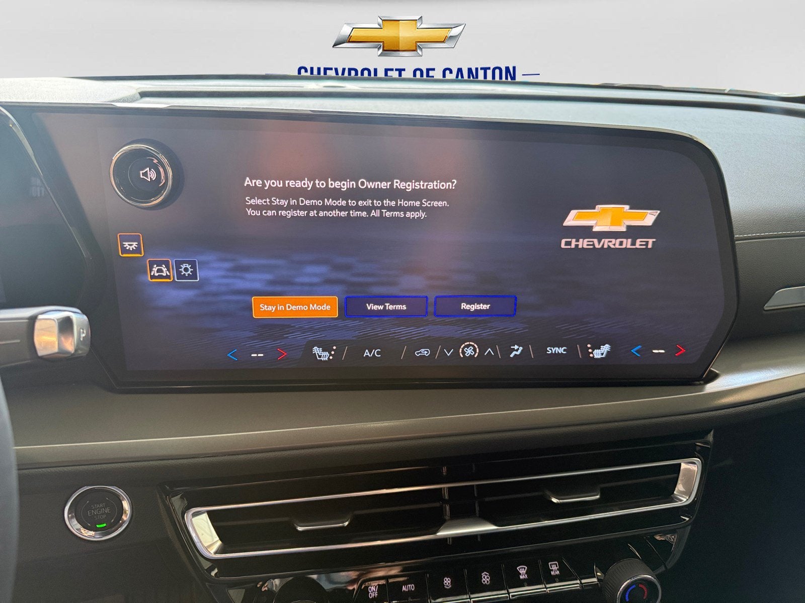 2027 Chevrolet Traverse FWD LT