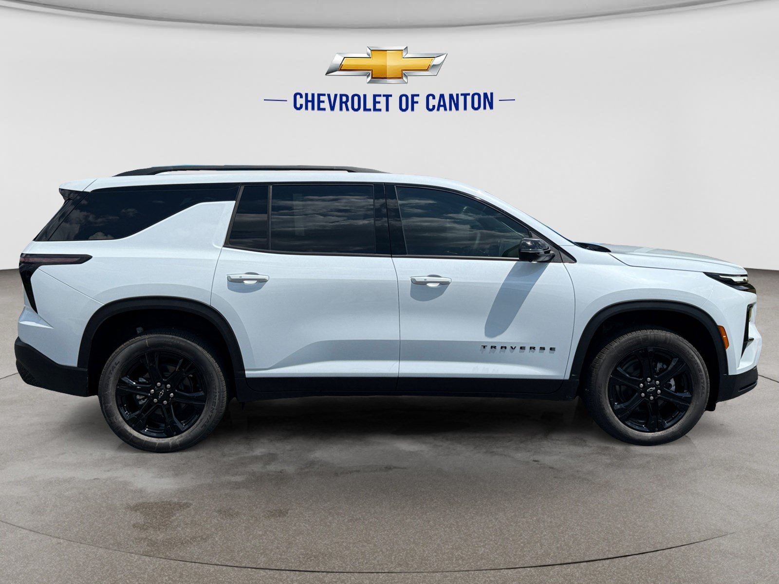 2027 Chevrolet Traverse FWD LT