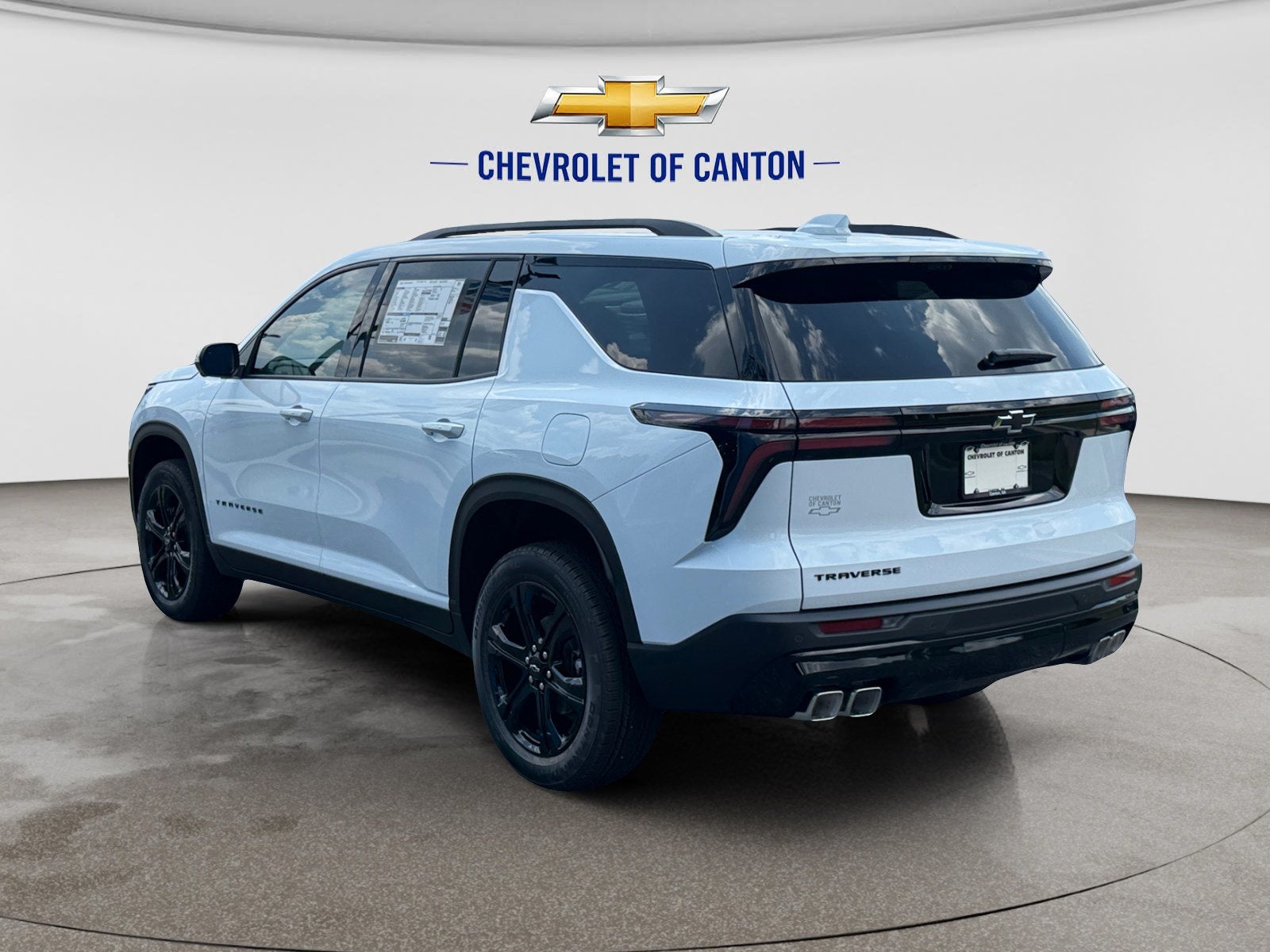 2027 Chevrolet Traverse FWD LT