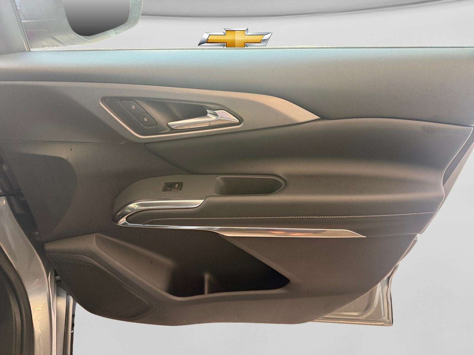 2027 Chevrolet Traverse FWD LT