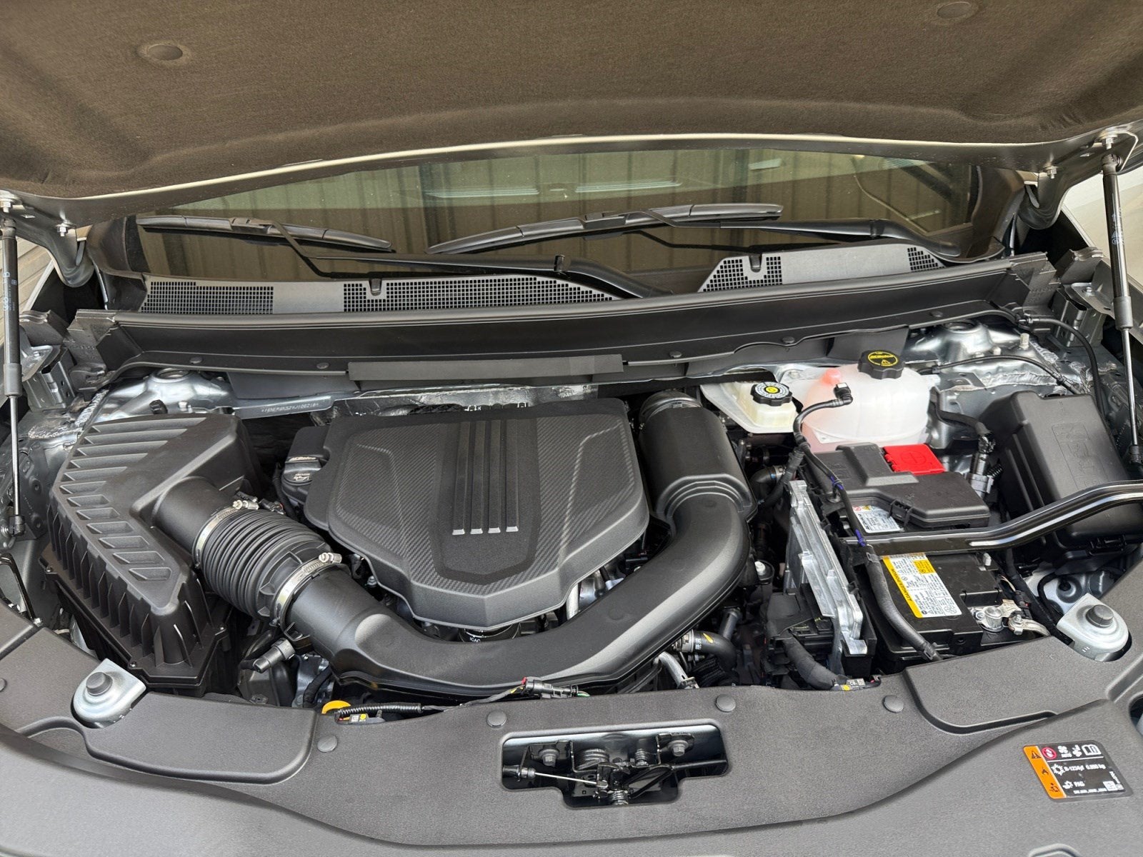 2027 Chevrolet Traverse FWD LT