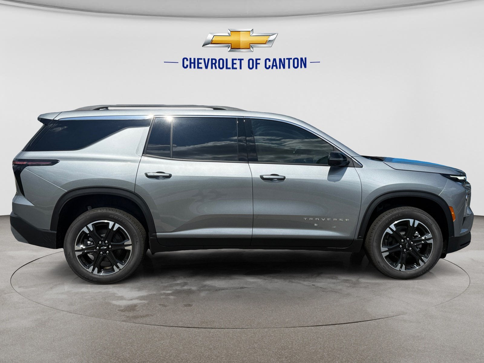 2027 Chevrolet Traverse FWD LT