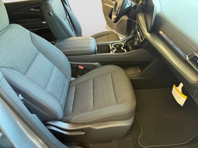 2027 Chevrolet Traverse FWD LT