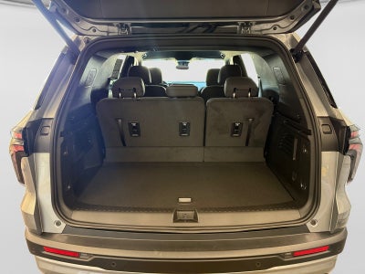 2027 Chevrolet Traverse FWD LT