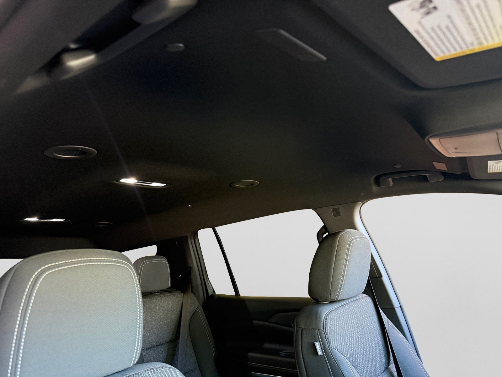 2027 Chevrolet Traverse FWD LT
