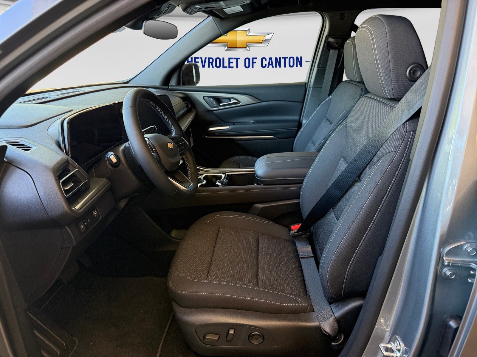 2027 Chevrolet Traverse FWD LT