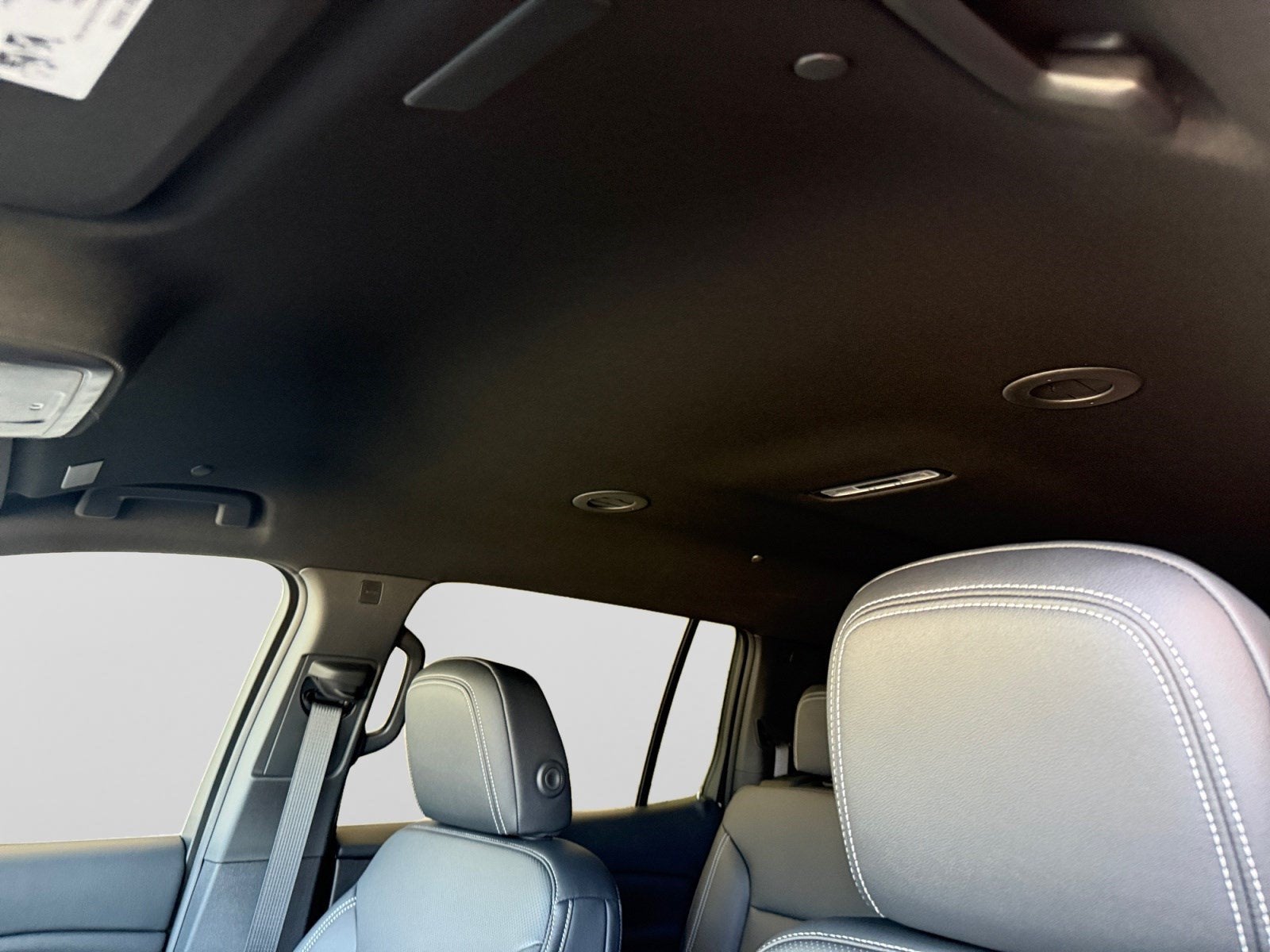 2027 Chevrolet Traverse FWD LT