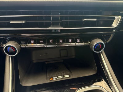 2027 Chevrolet Traverse FWD LT