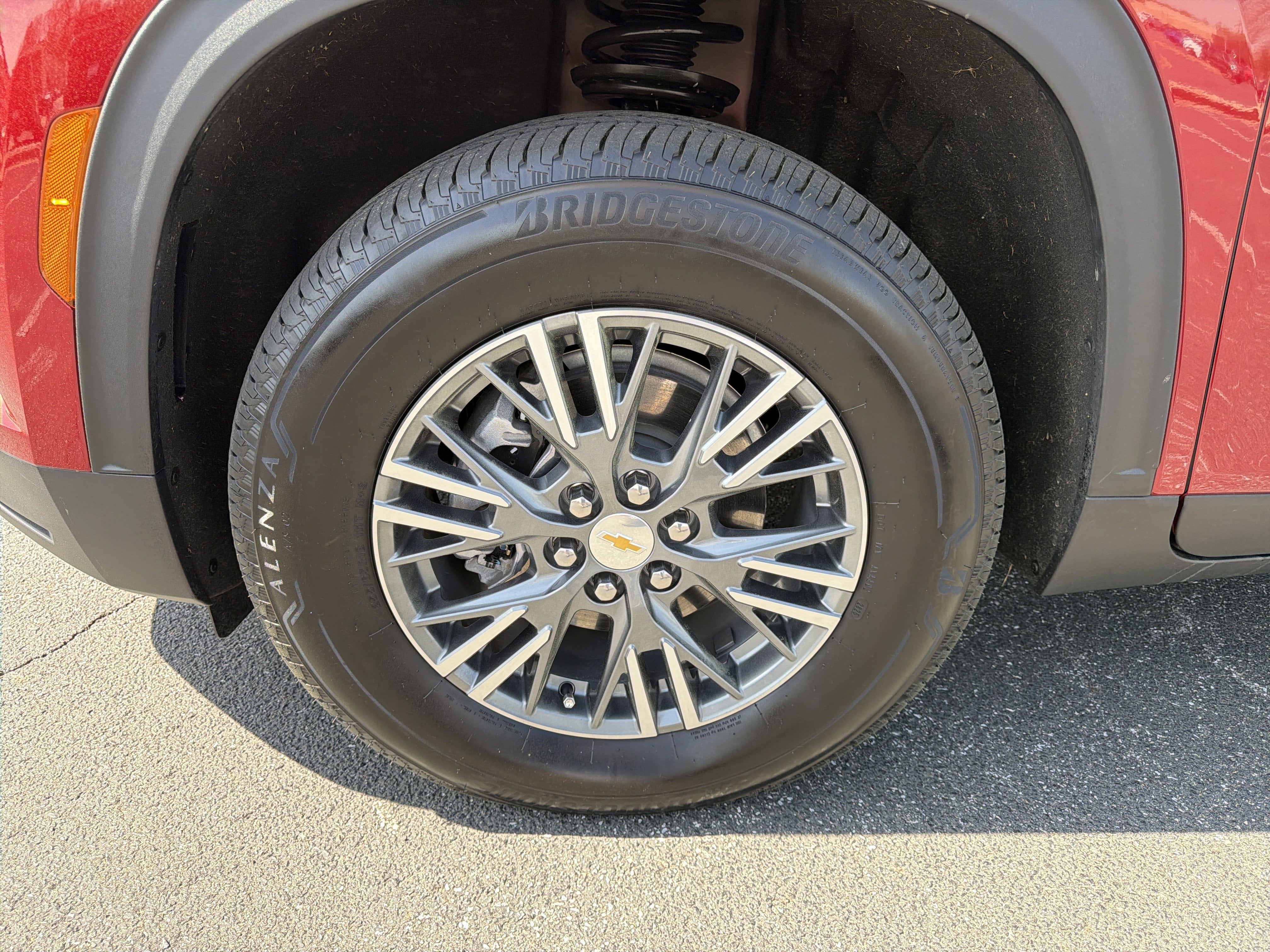 2026 Chevrolet Traverse FWD LT
