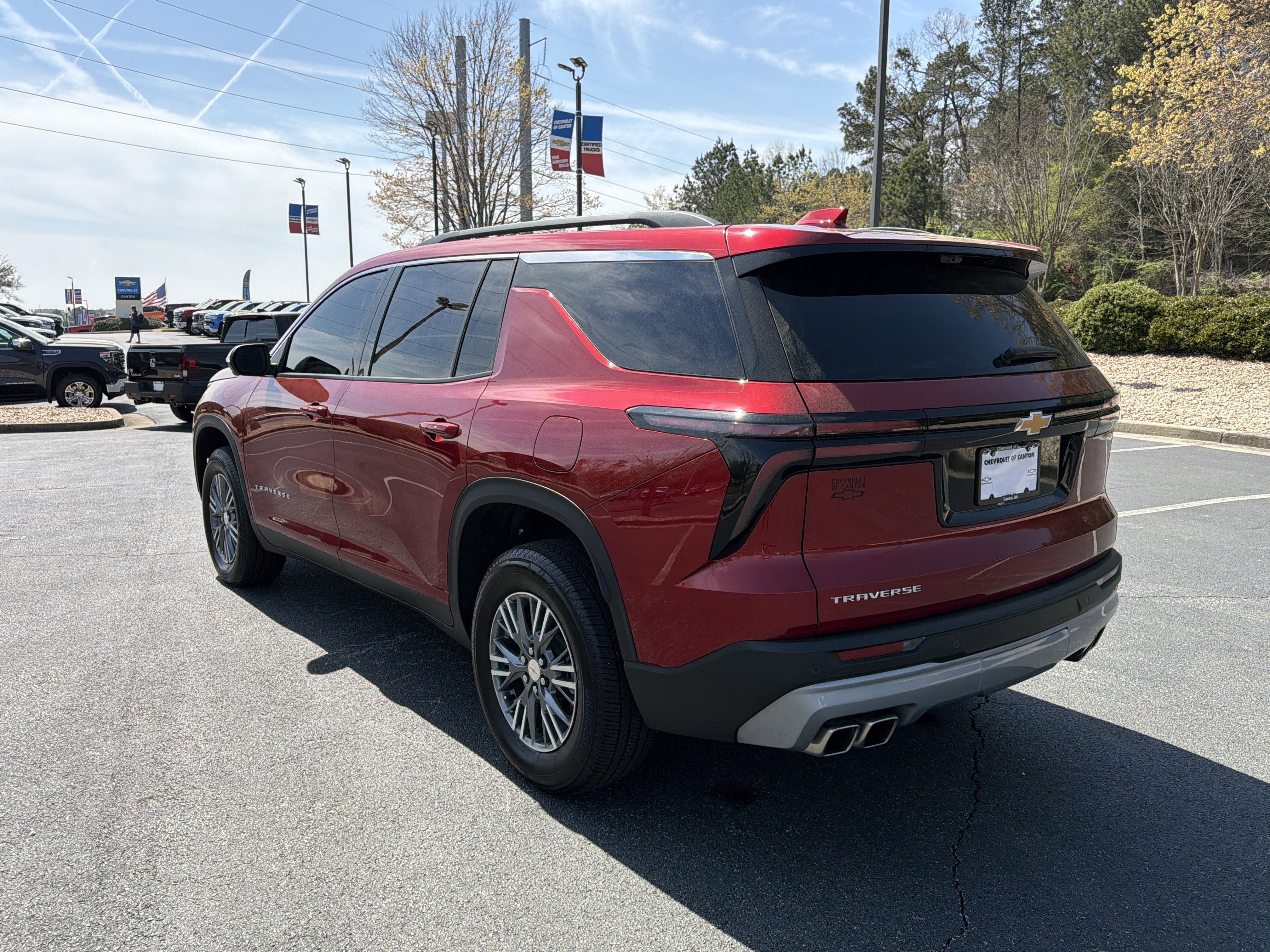 2026 Chevrolet Traverse FWD LT