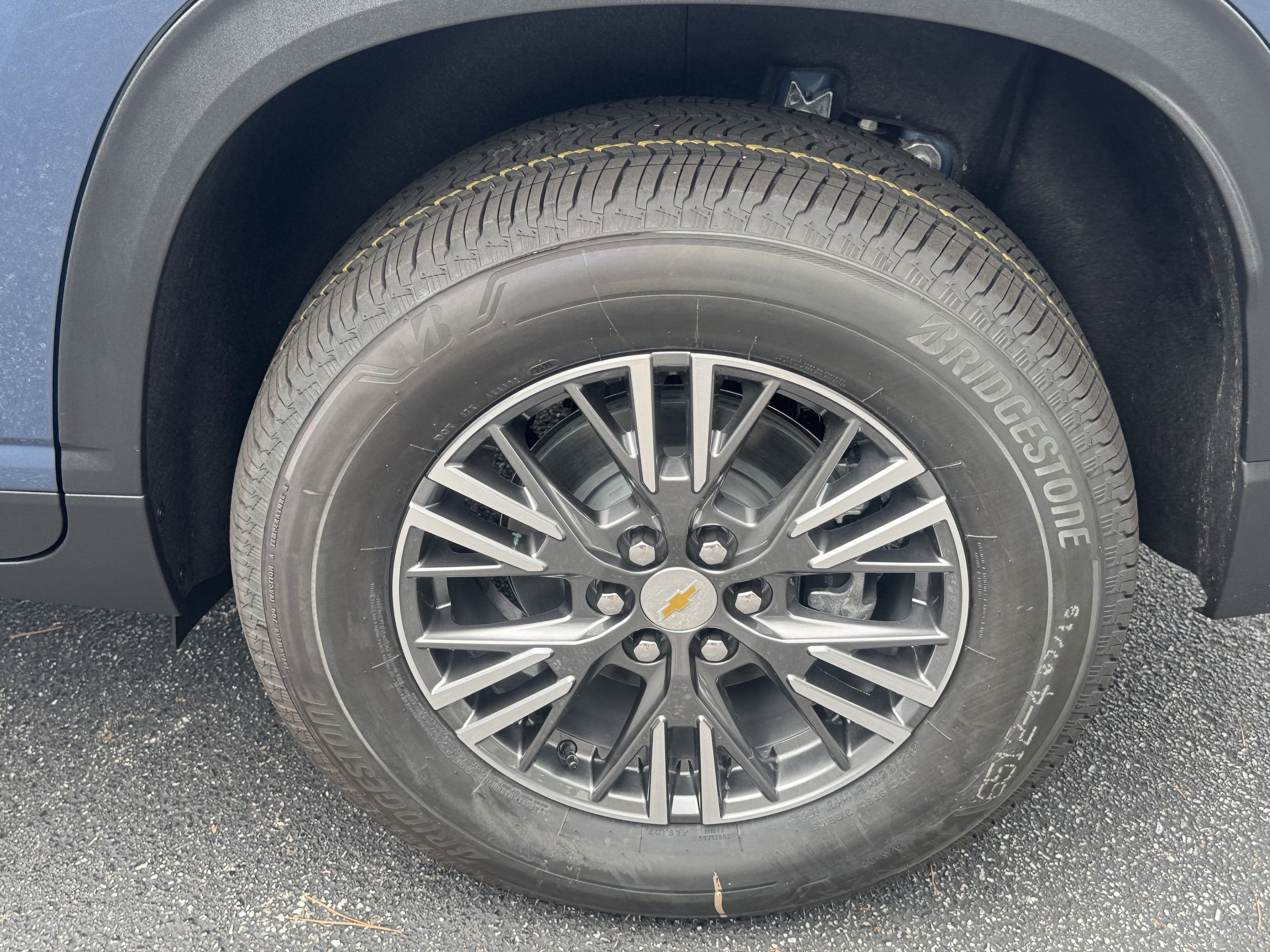 2026 Chevrolet Traverse FWD LT