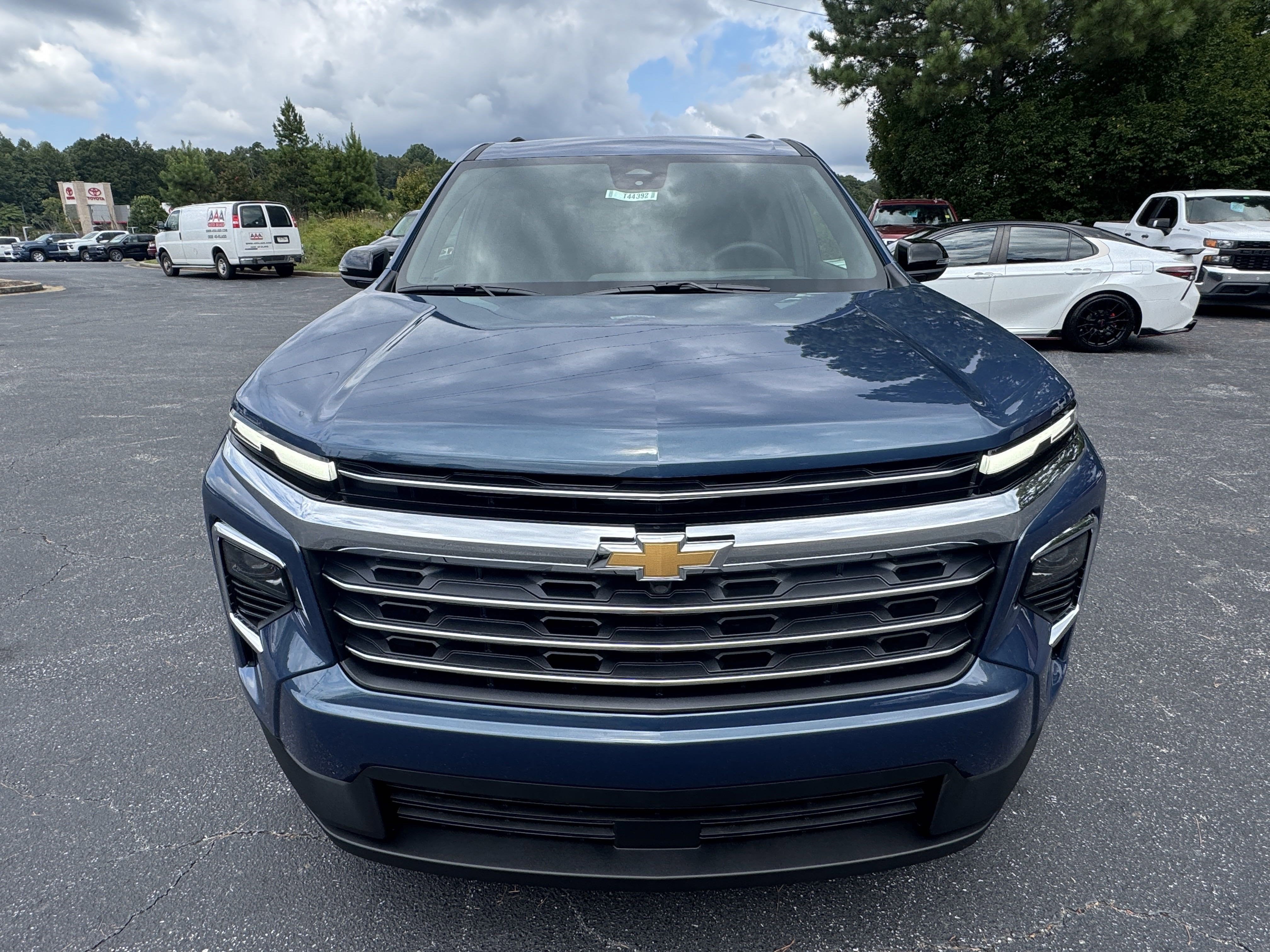 2026 Chevrolet Traverse FWD LT