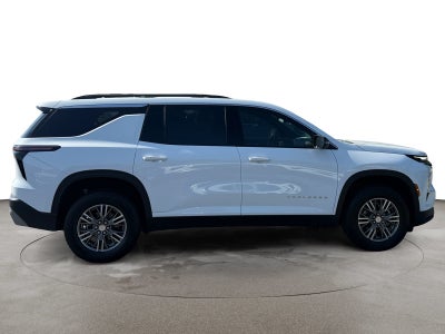 2026 Chevrolet Traverse FWD LT
