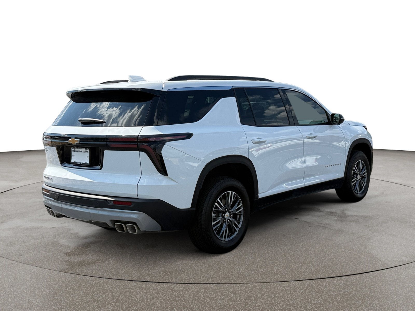 2026 Chevrolet Traverse FWD LT