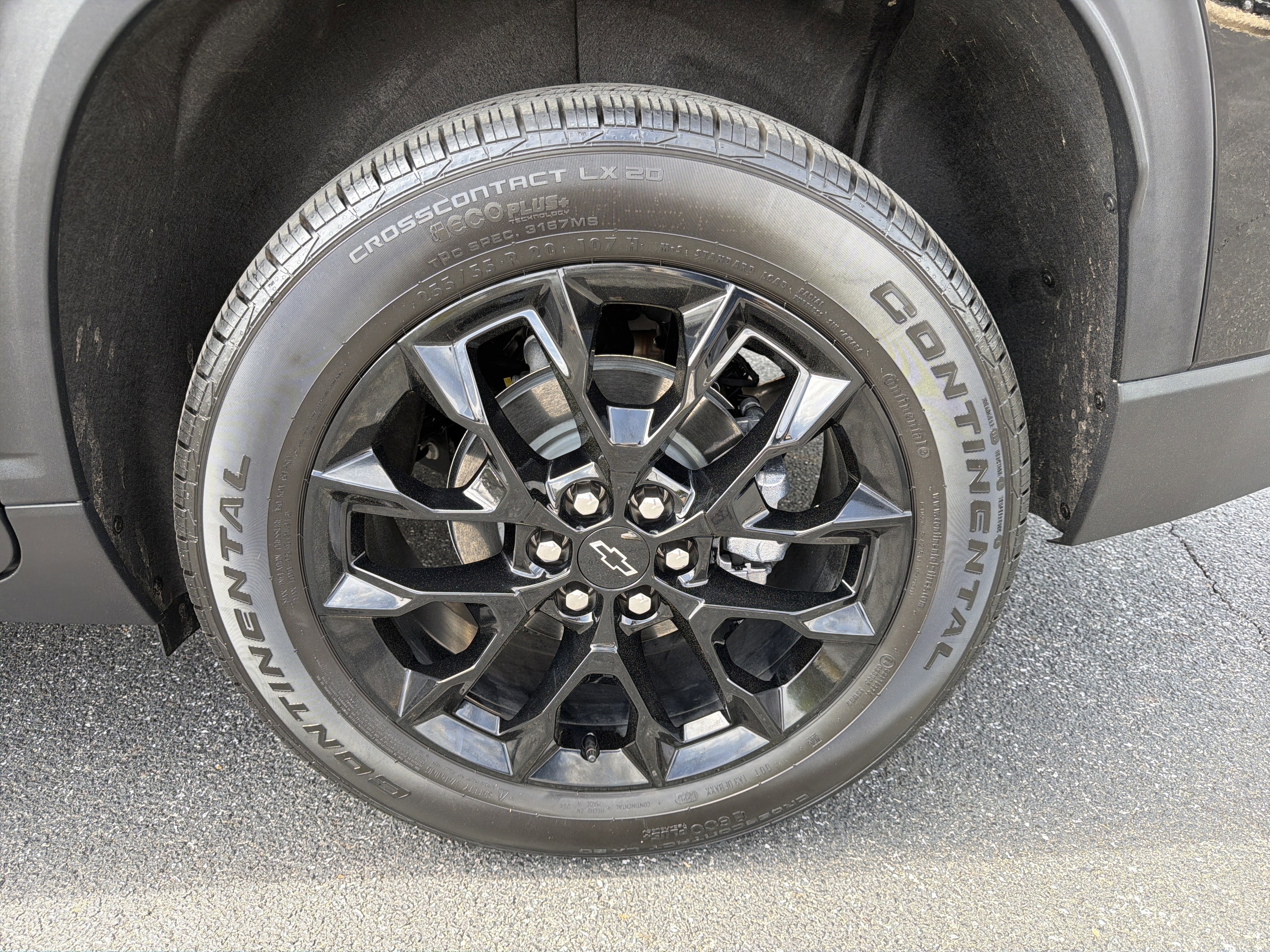 2026 Chevrolet Traverse FWD LT