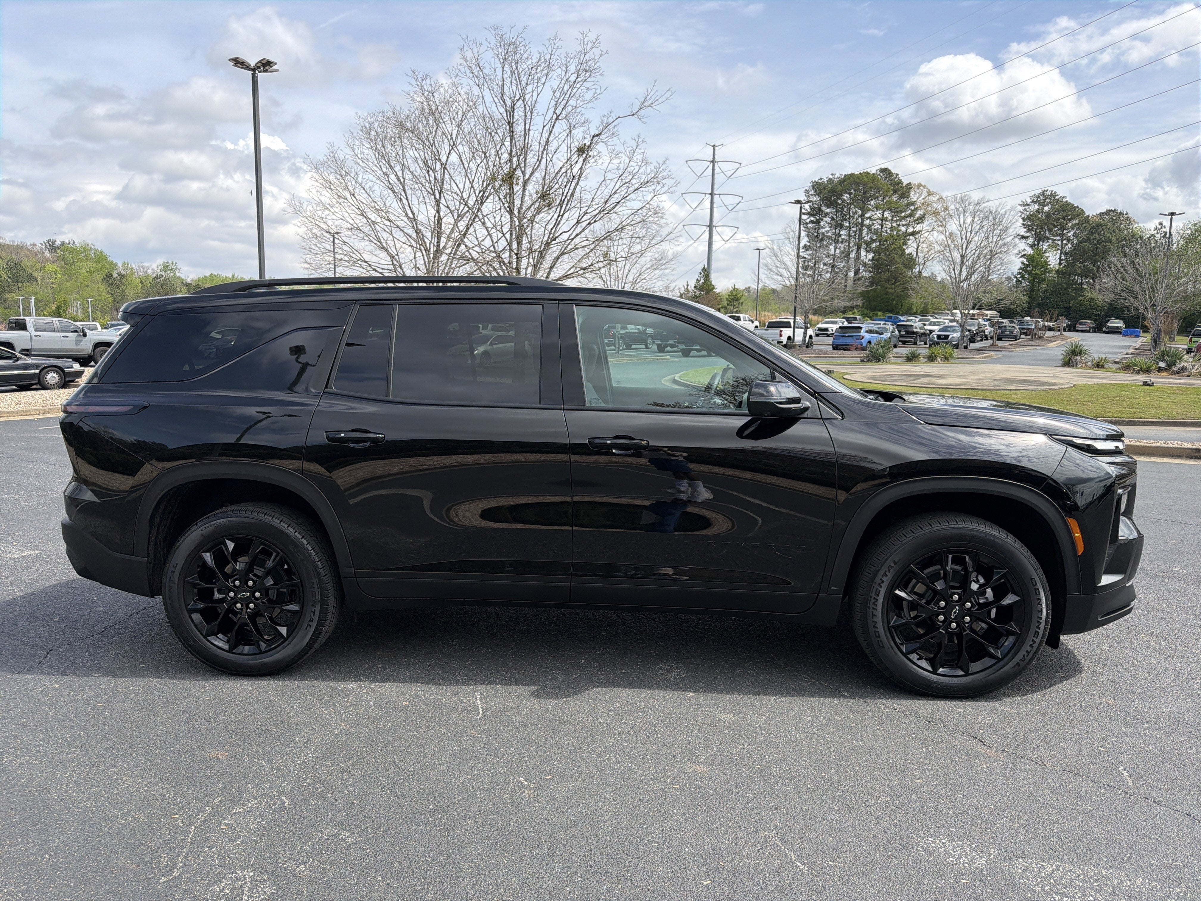 2026 Chevrolet Traverse FWD LT