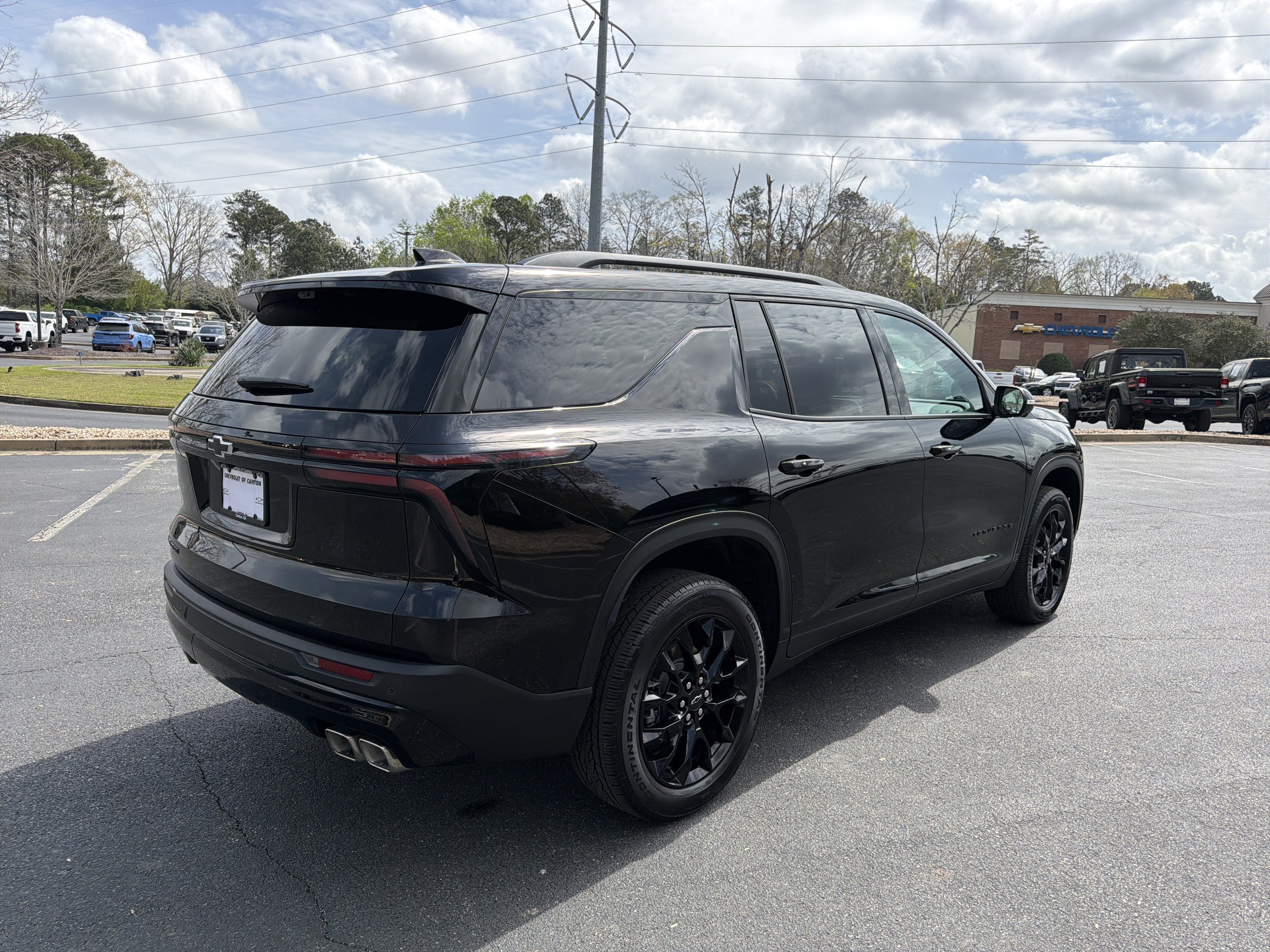 2026 Chevrolet Traverse FWD LT