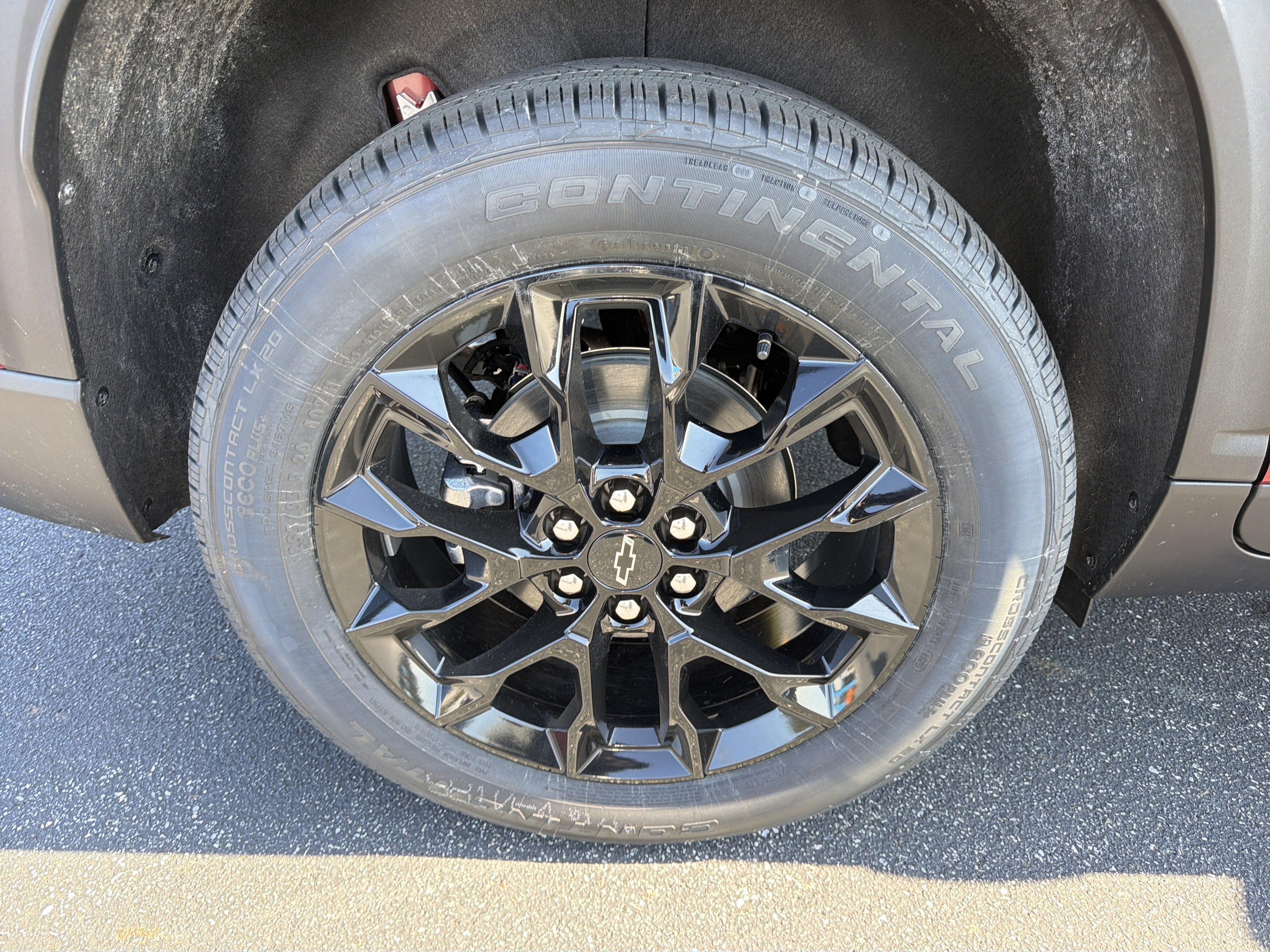 2026 Chevrolet Traverse FWD LT