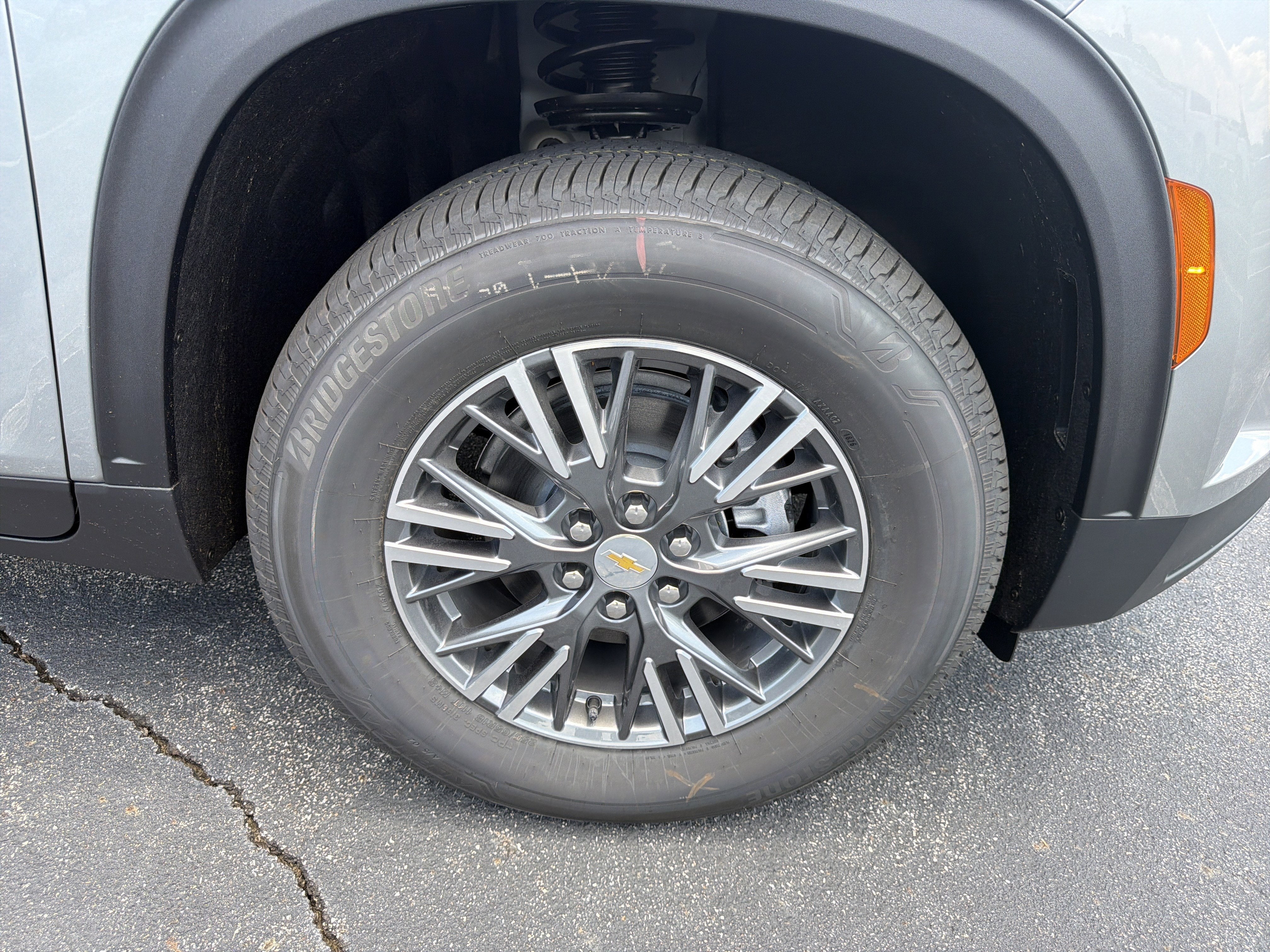 2026 Chevrolet Traverse FWD LT