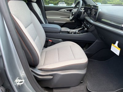 2026 Chevrolet Traverse FWD LT
