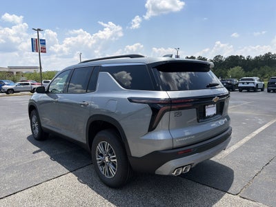 2026 Chevrolet Traverse FWD LT