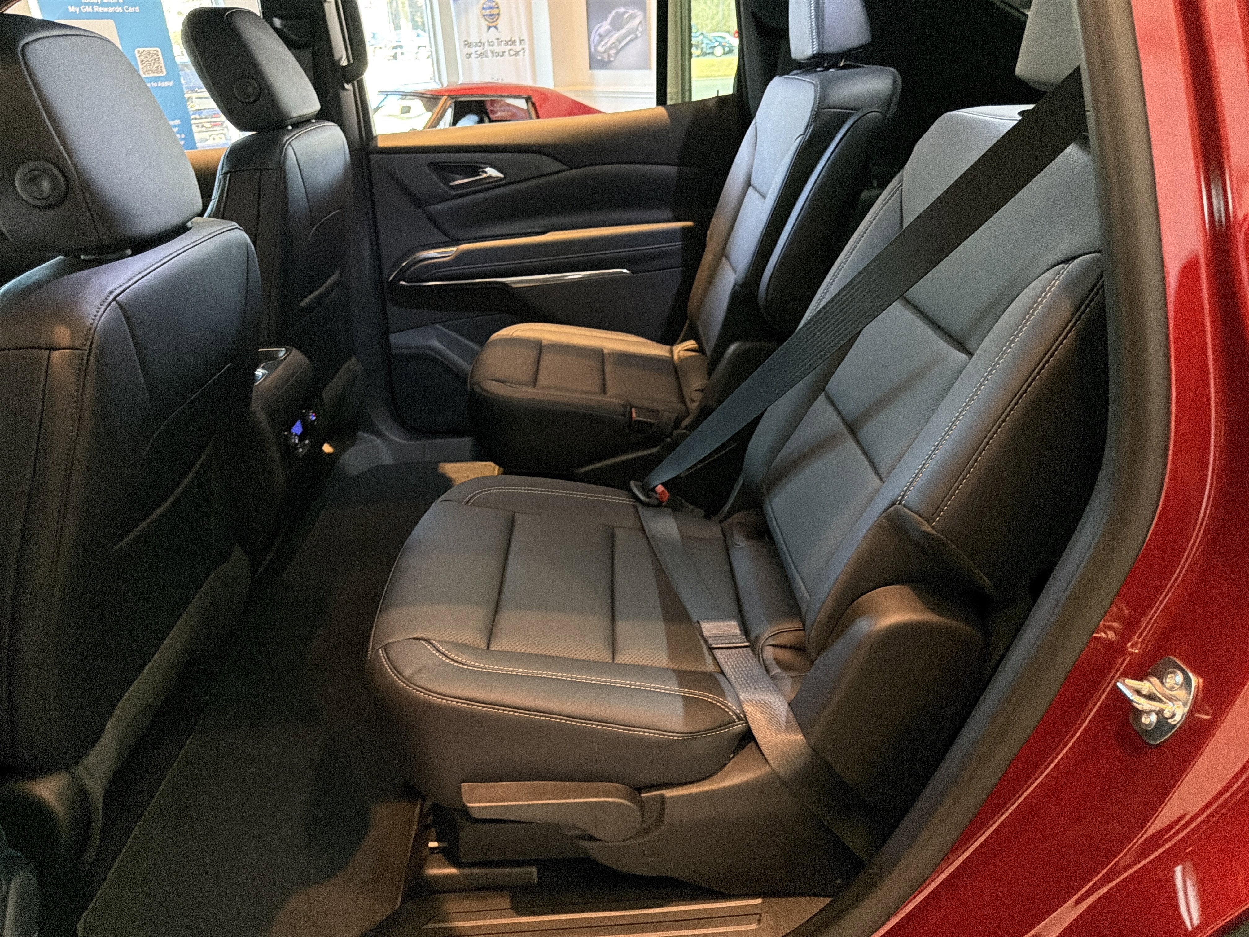 2026 Chevrolet Traverse FWD LT