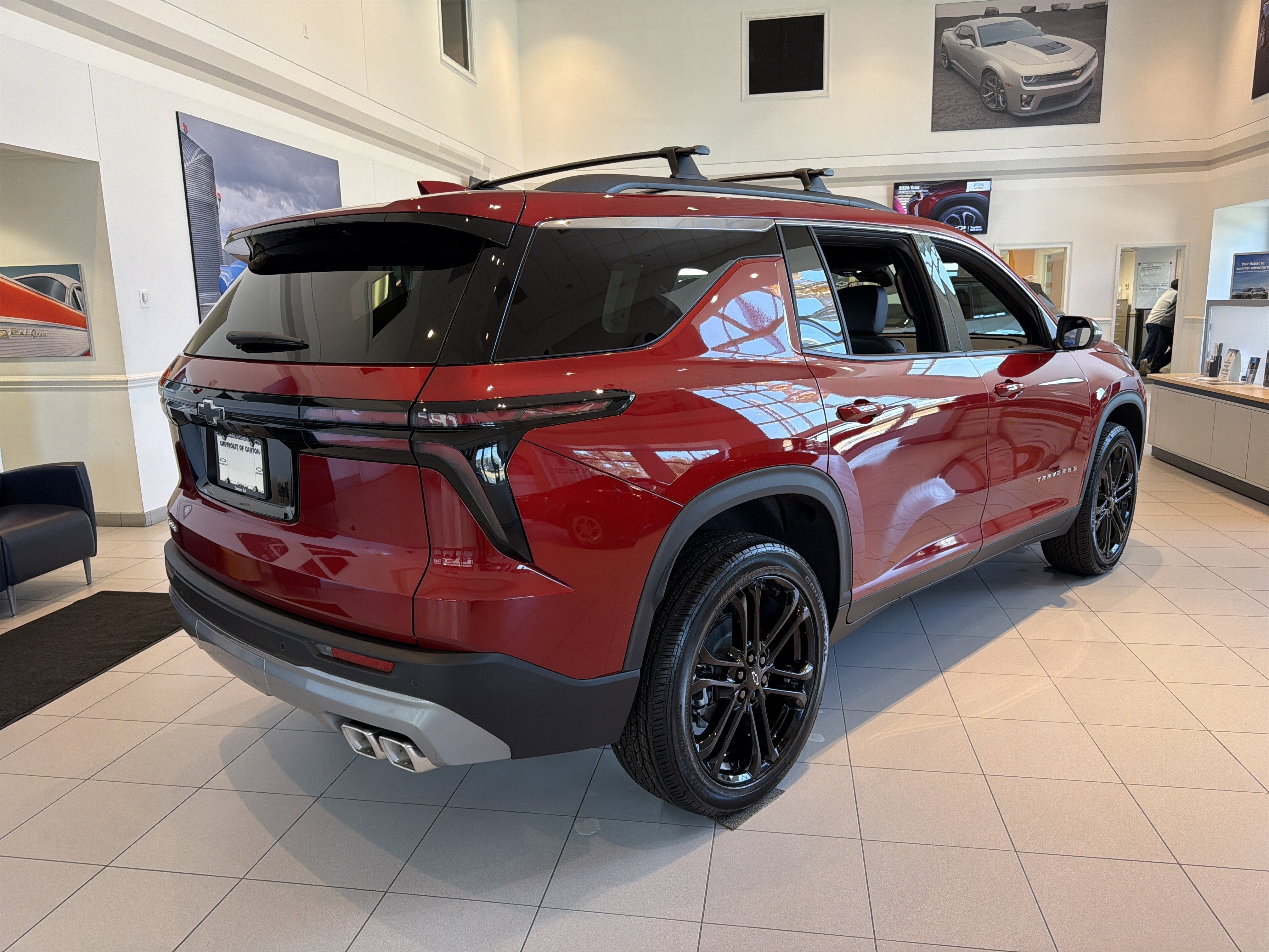 2026 Chevrolet Traverse FWD LT