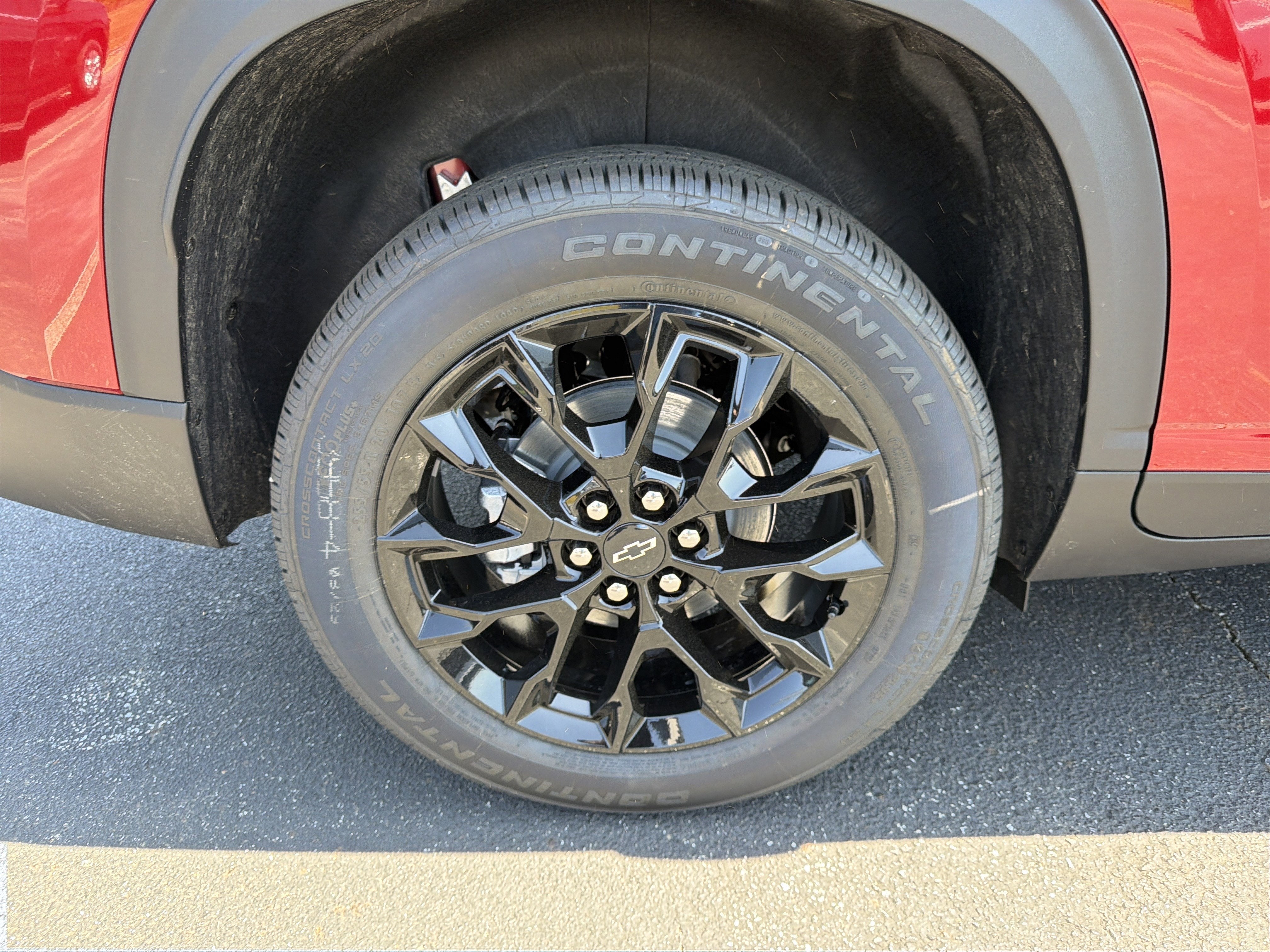 2026 Chevrolet Traverse FWD LT