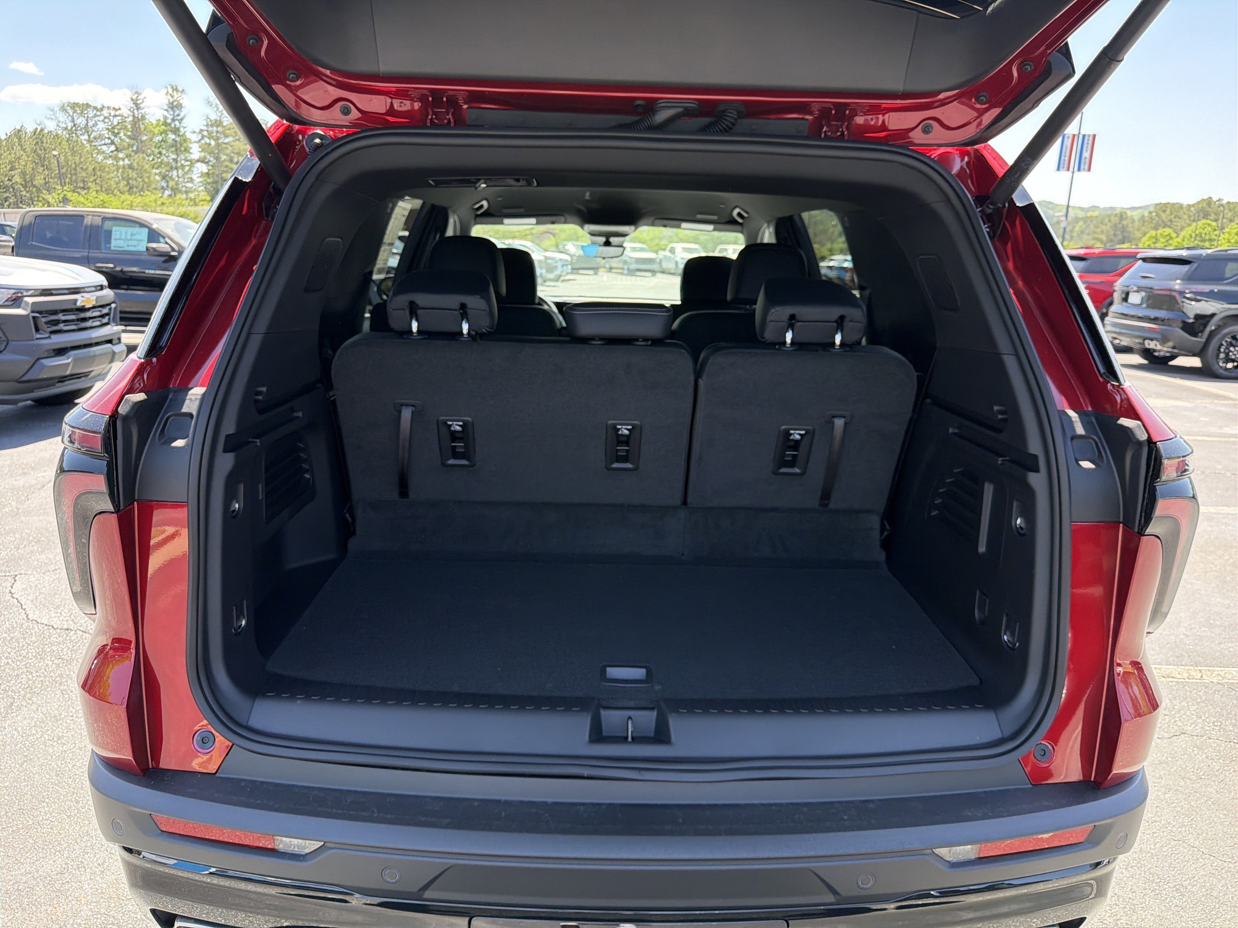 2026 Chevrolet Traverse FWD LT