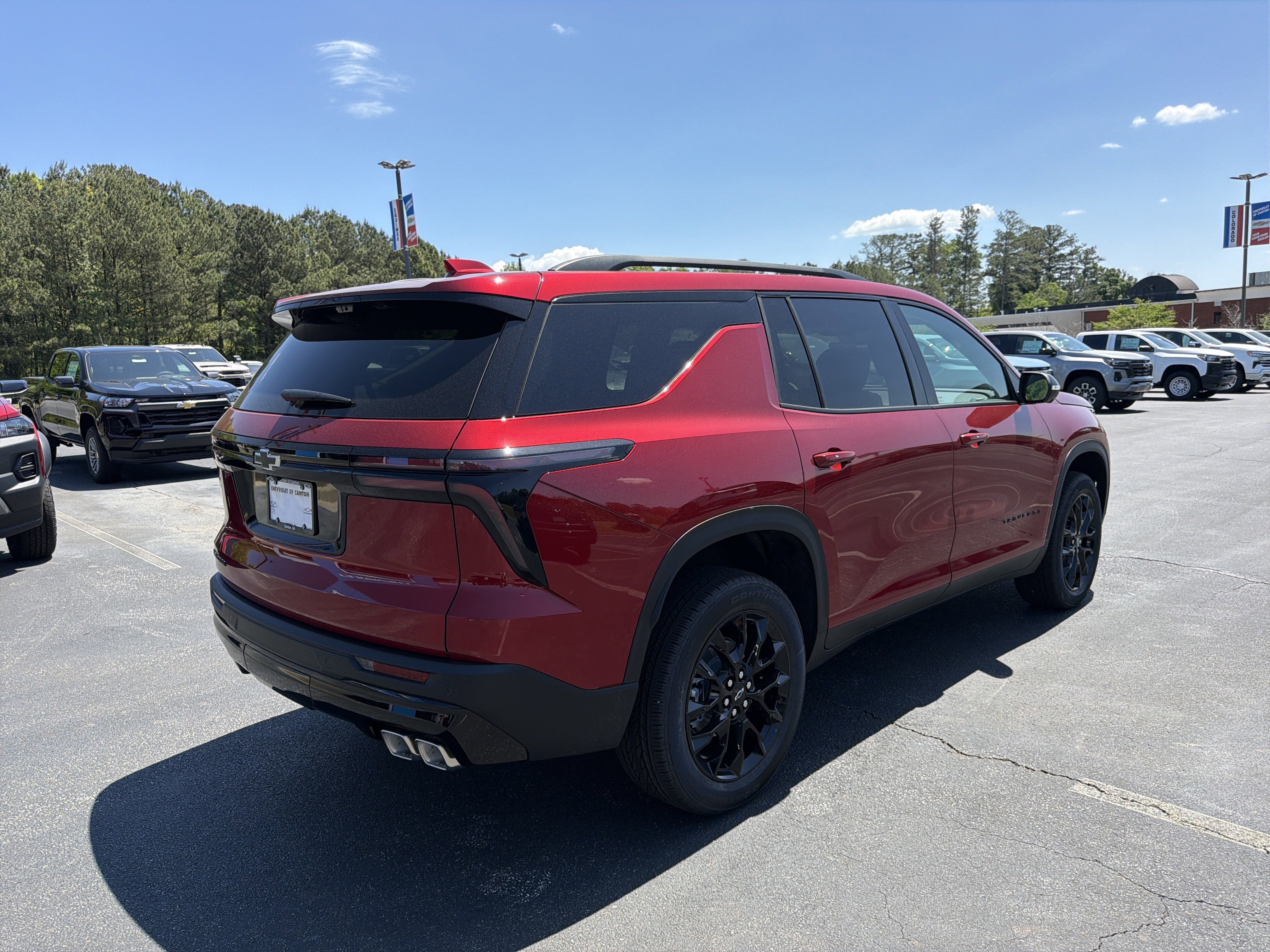 2026 Chevrolet Traverse FWD LT